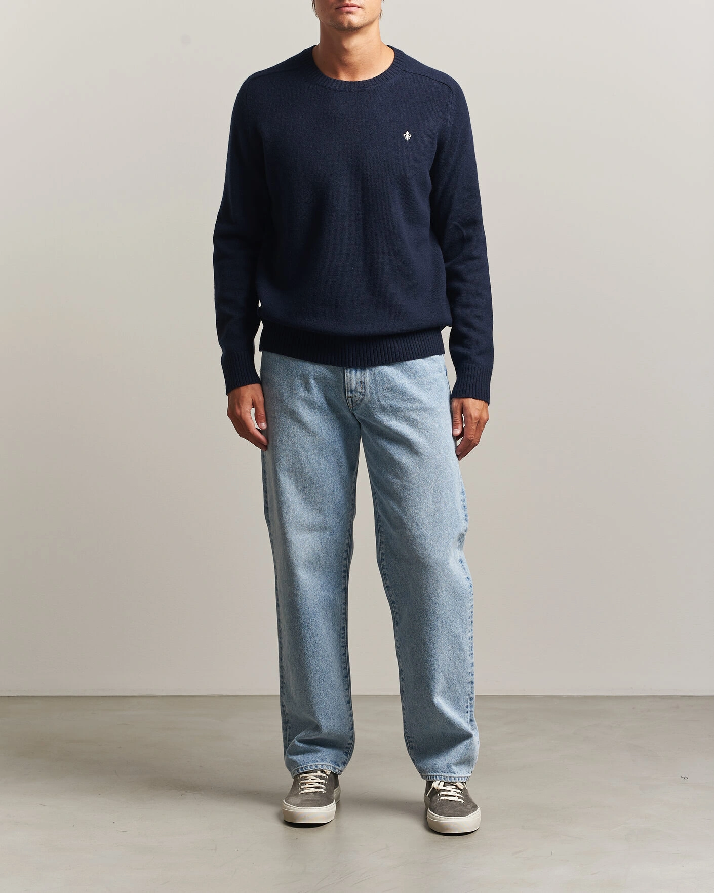 Herr | Tröjor | Morris | Hertford Lambswool Crew Neck Navy