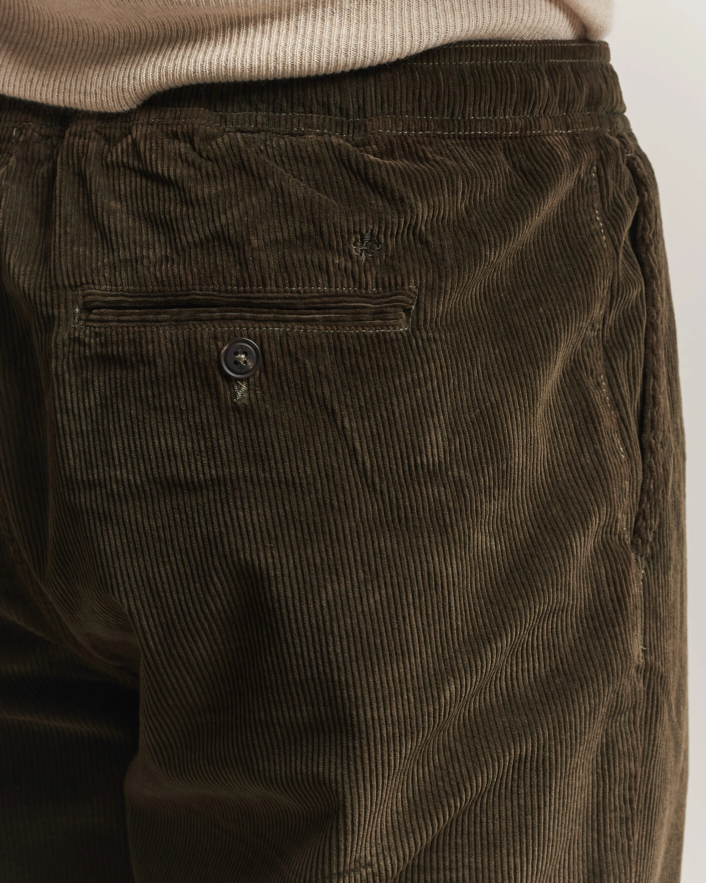 Herr | Byxor | Morris | Fenix Cord Trousers Olive