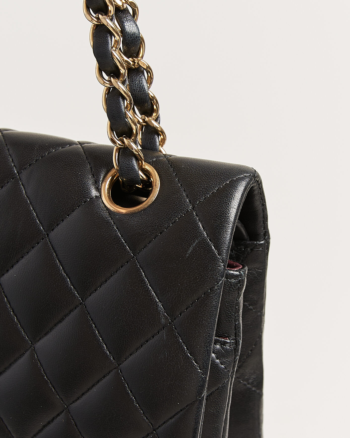 Herr | Pre-Owned & Vintage Bags | Chanel Pre-Owned | Classic Medium Double Flap Bag Lambskin Black