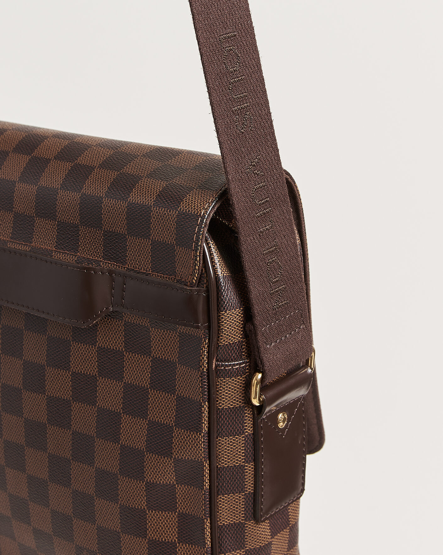 Herr | Pre-Owned & Vintage Bags | Louis Vuitton Pre-Owned | Messenger Bag Damier Ebene