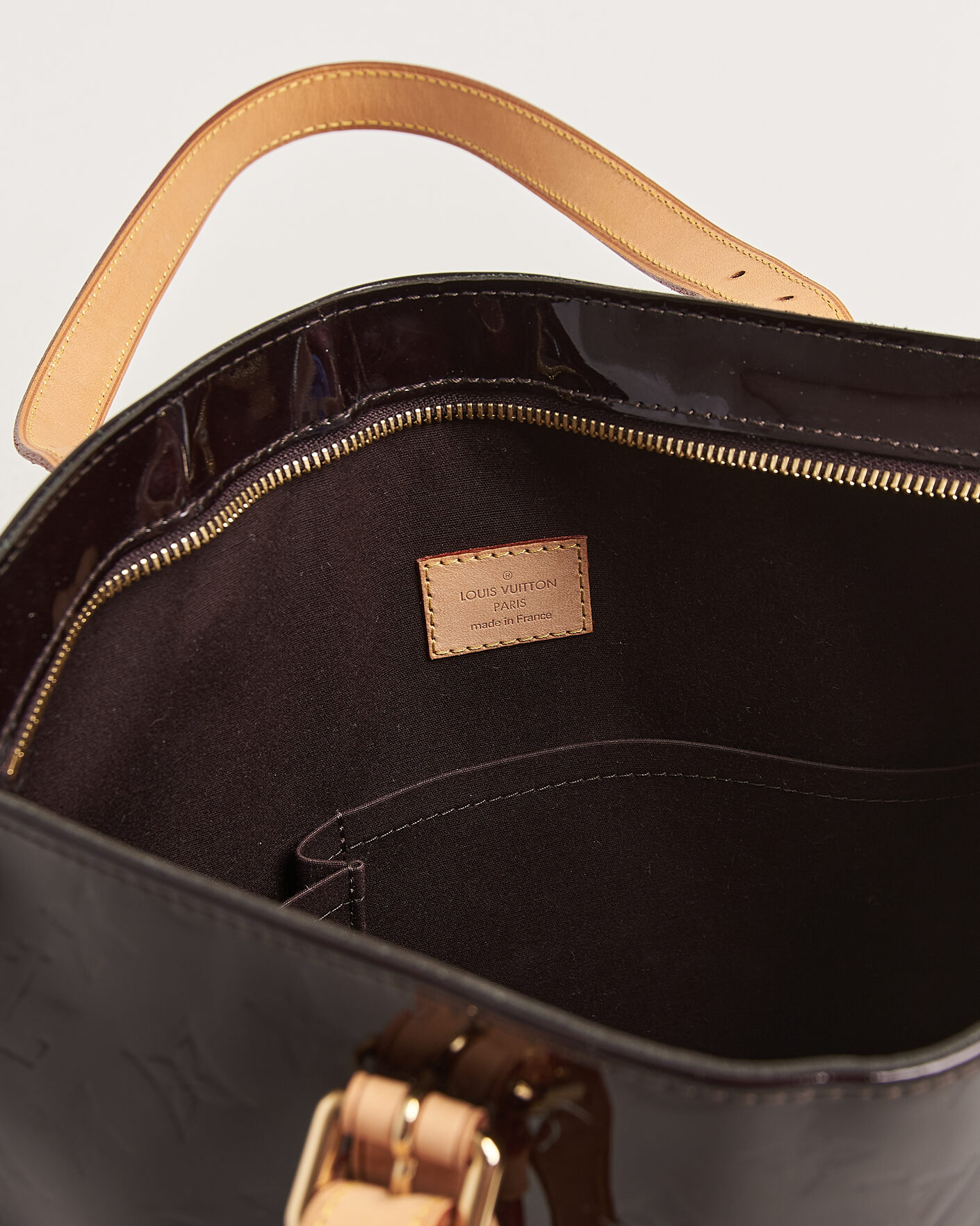 Herr | Pre-Owned & Vintage Bags | Louis Vuitton Pre-Owned | Brentwood Tote Bag Vernis Leather Burgundy