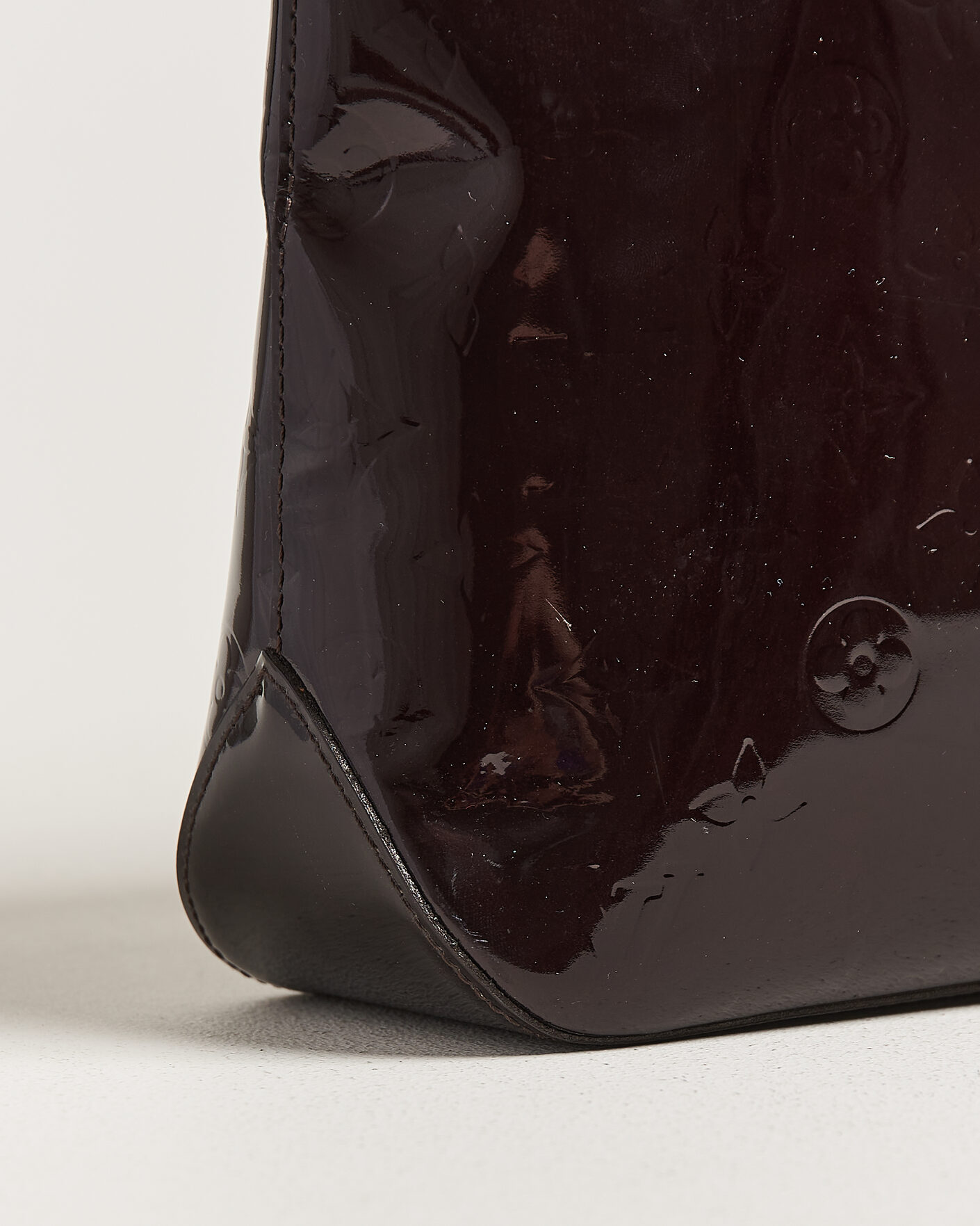 Herr | Pre-Owned & Vintage Bags | Louis Vuitton Pre-Owned | Brentwood Tote Bag Vernis Leather Burgundy