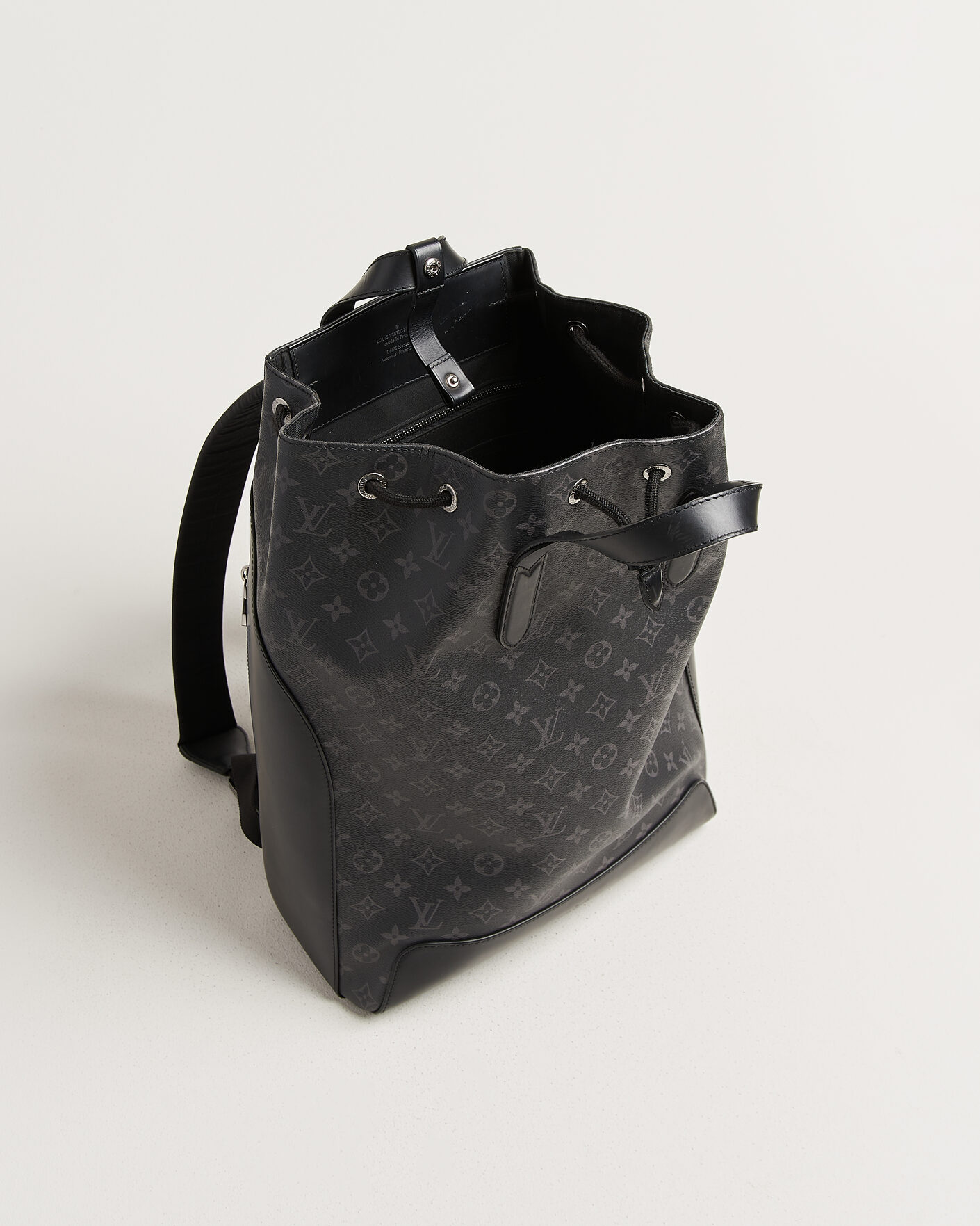 Herr | Pre-Owned & Vintage Bags | Louis Vuitton Pre-Owned | Explorer Backpack Monogram Eclipse