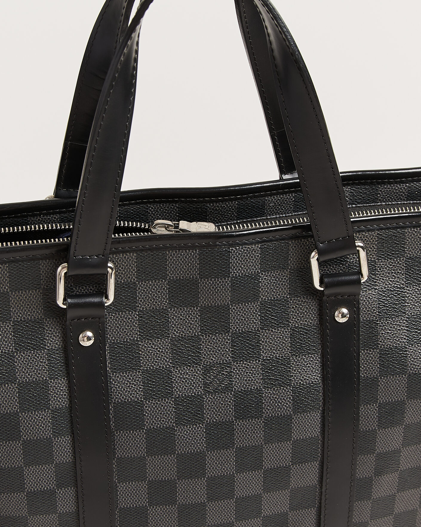 Herr | Pre-Owned & Vintage Bags | Louis Vuitton Pre-Owned | Tote Bag Damier Graphite