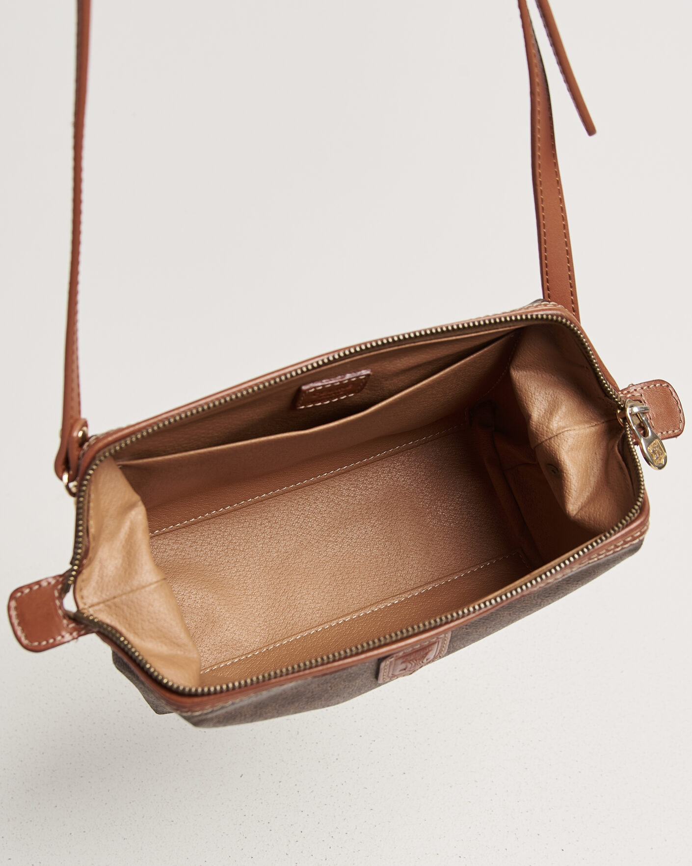 Herr | Pre-Owned & Vintage Bags | Celine Pre-Owned | Macadame Pouch Bag Monogram