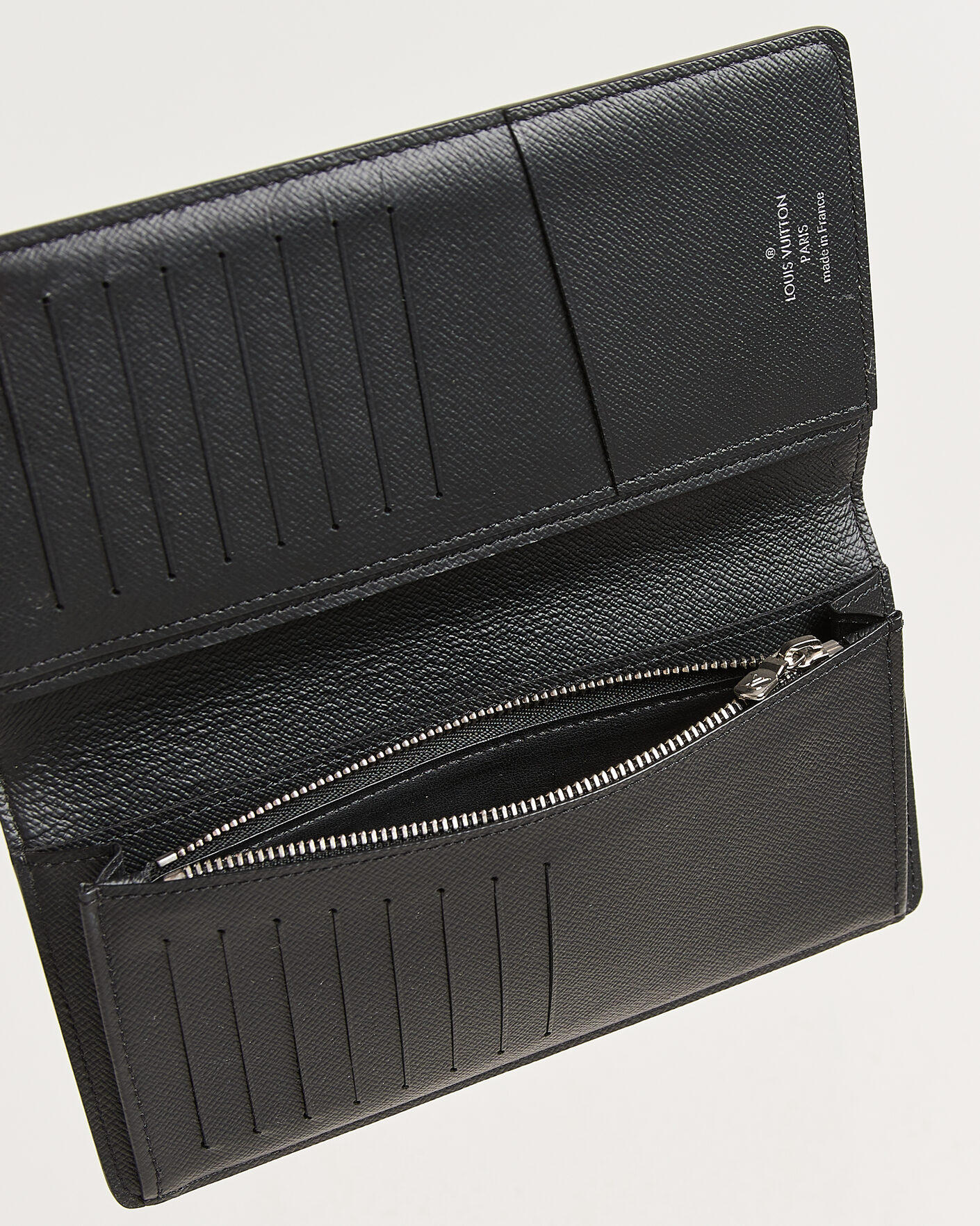 Herr | Pre-Owned & Vintage Bags | Louis Vuitton Pre-Owned | Brazza Wallet Damier Graphite