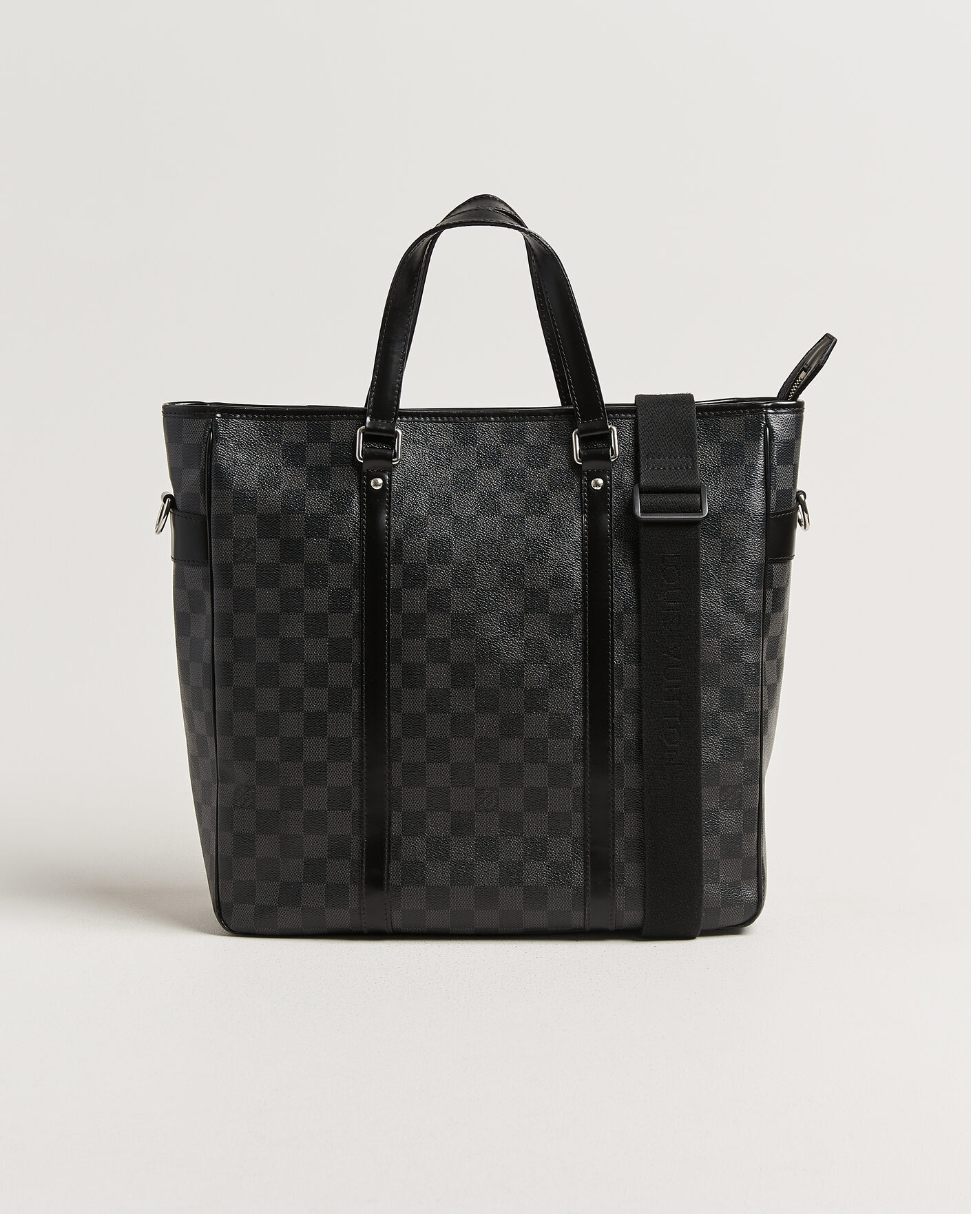 Herr | Pre-Owned & Vintage Bags | Louis Vuitton Pre-Owned | Tadao Tote Bag Damier Graphite