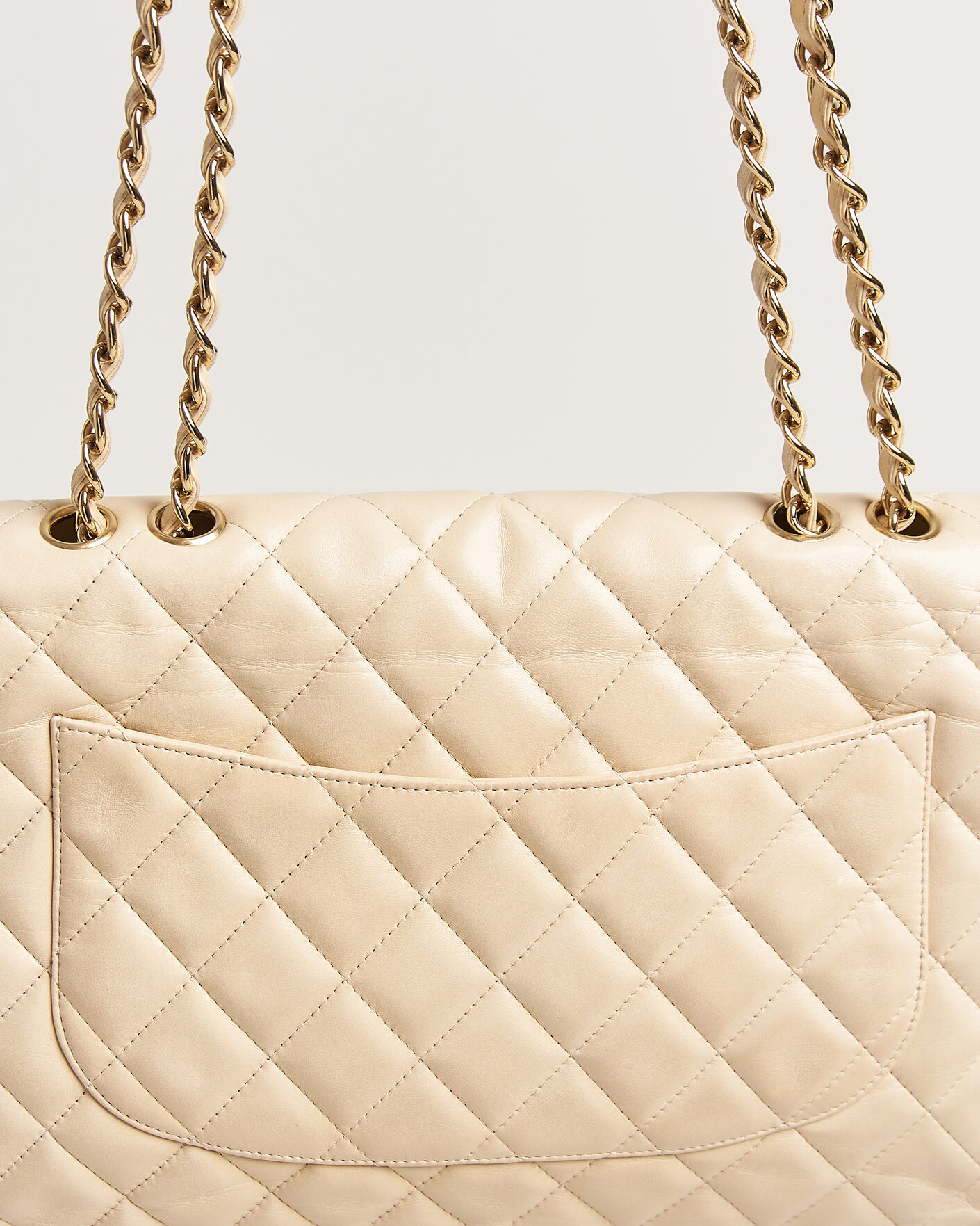 Herr | Pre-Owned & Vintage Bags | Chanel Pre-Owned | Classic Jumbo Single Flap Bag Lambskin Beige