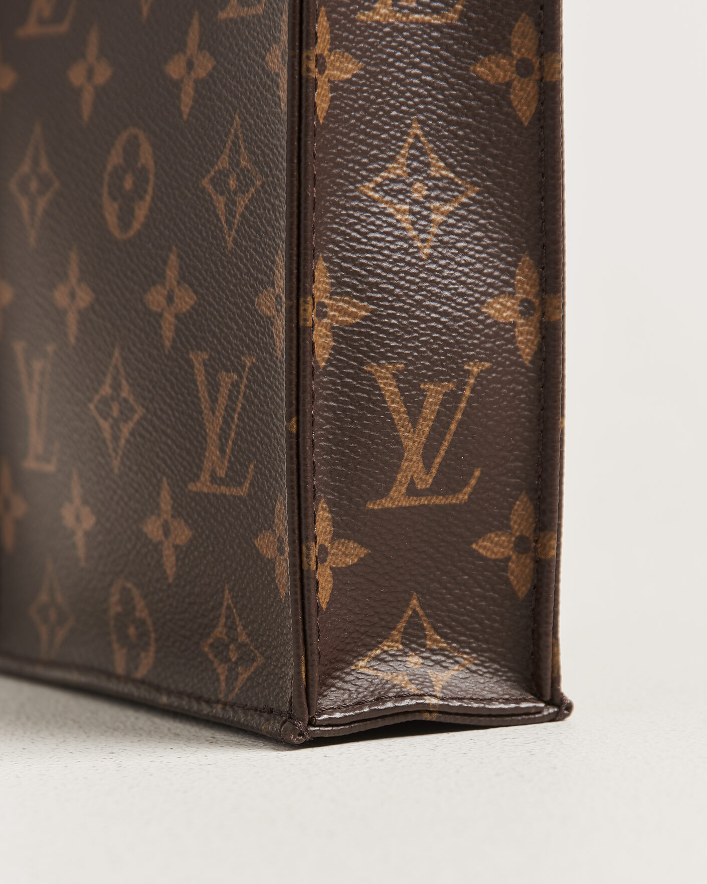 Herr | Pre-Owned & Vintage Bags | Louis Vuitton Pre-Owned | Sac Plat Petit Bandouliére Monogram