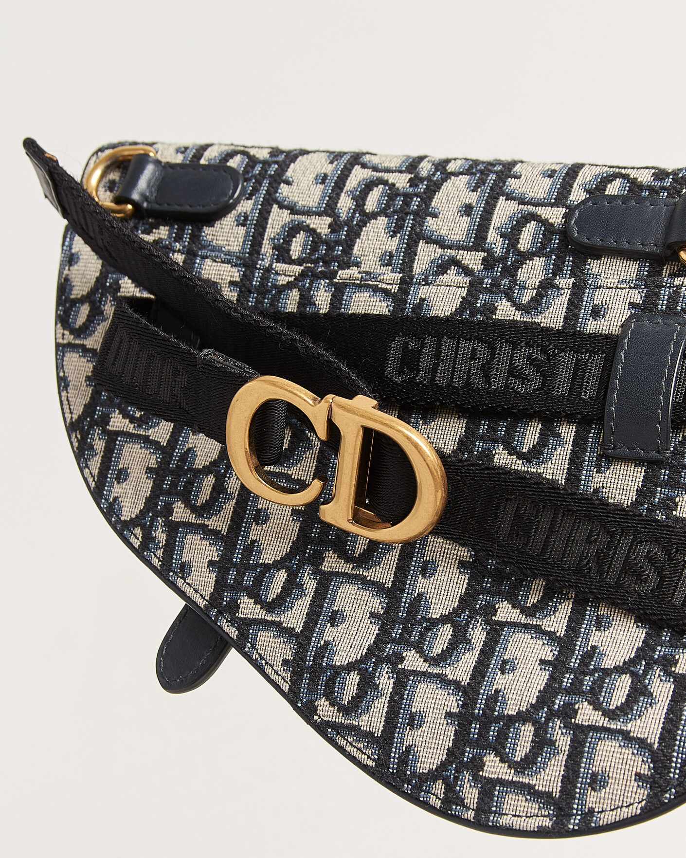 Herr | Pre-Owned & Vintage Bags | Dior Pre-Owned | Saddle Belt Bag Oblique Jacquard Blue