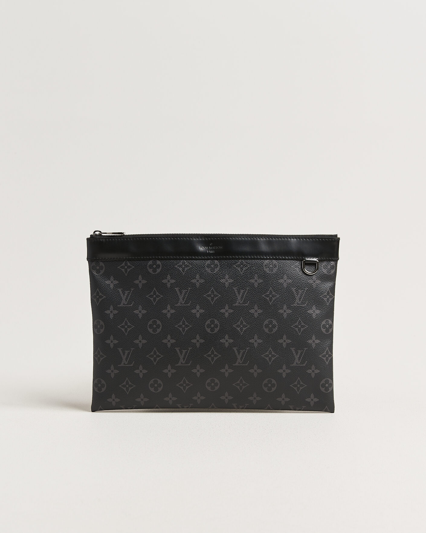 Herr | Pre-Owned & Vintage Bags | Louis Vuitton Pre-Owned | Discovery Pochette Monogram Eclipse