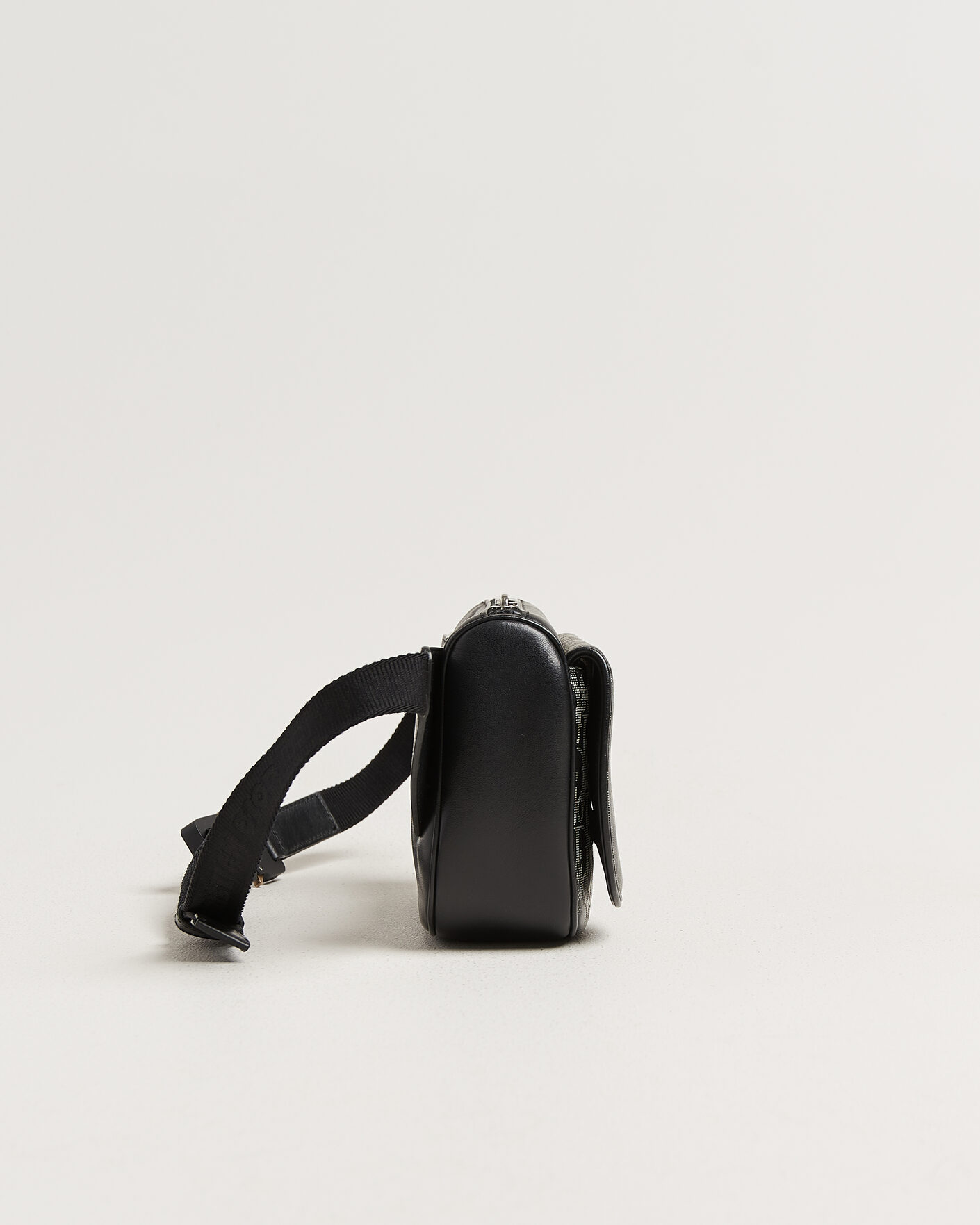 Herr | Pre-Owned & Vintage Bags | Dior Pre-Owned | Saddle Bag Oblique Leather Black