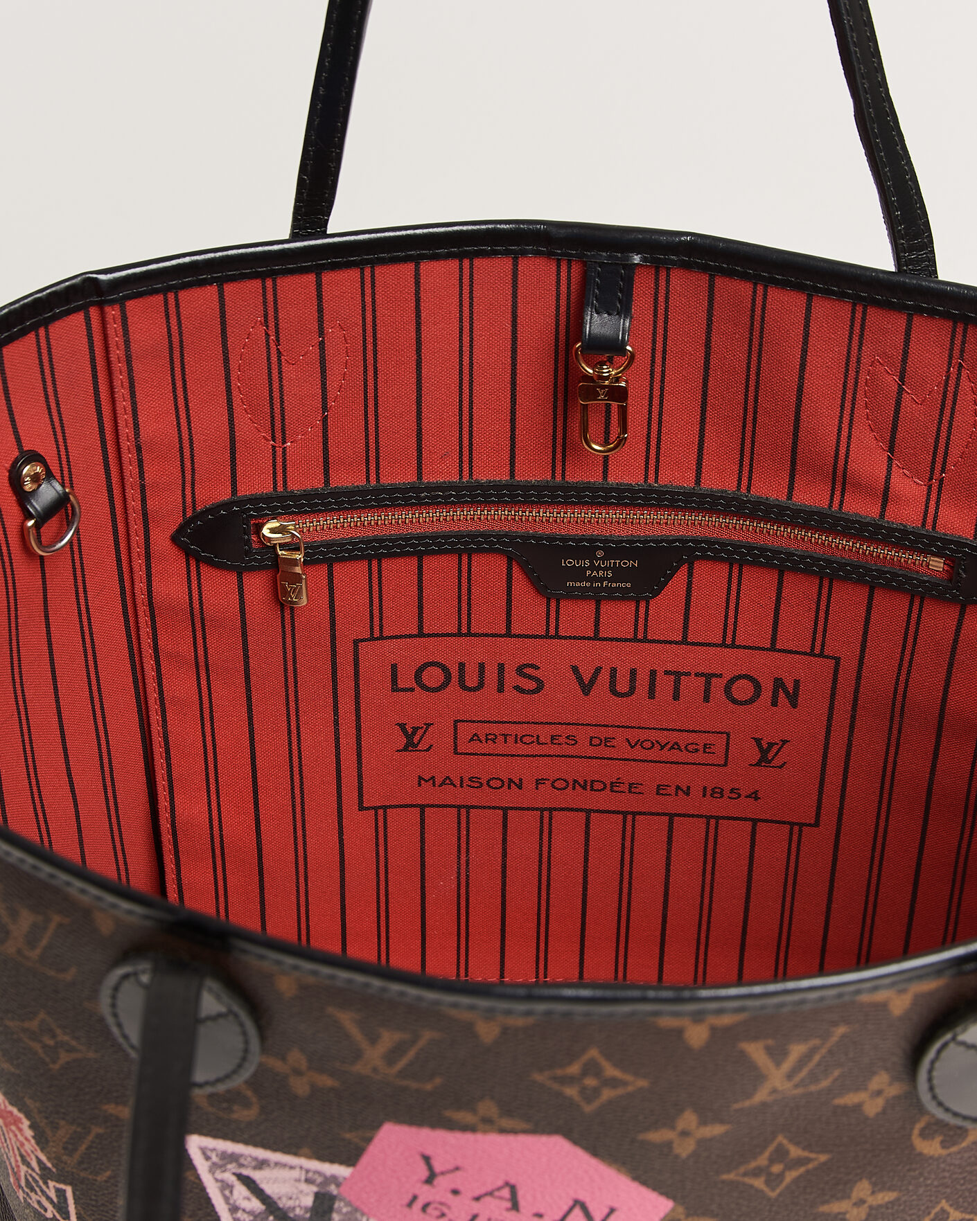 Herr | Pre-Owned & Vintage Bags | Louis Vuitton Pre-Owned | Neverfull MM World Tour Japan Monogram
