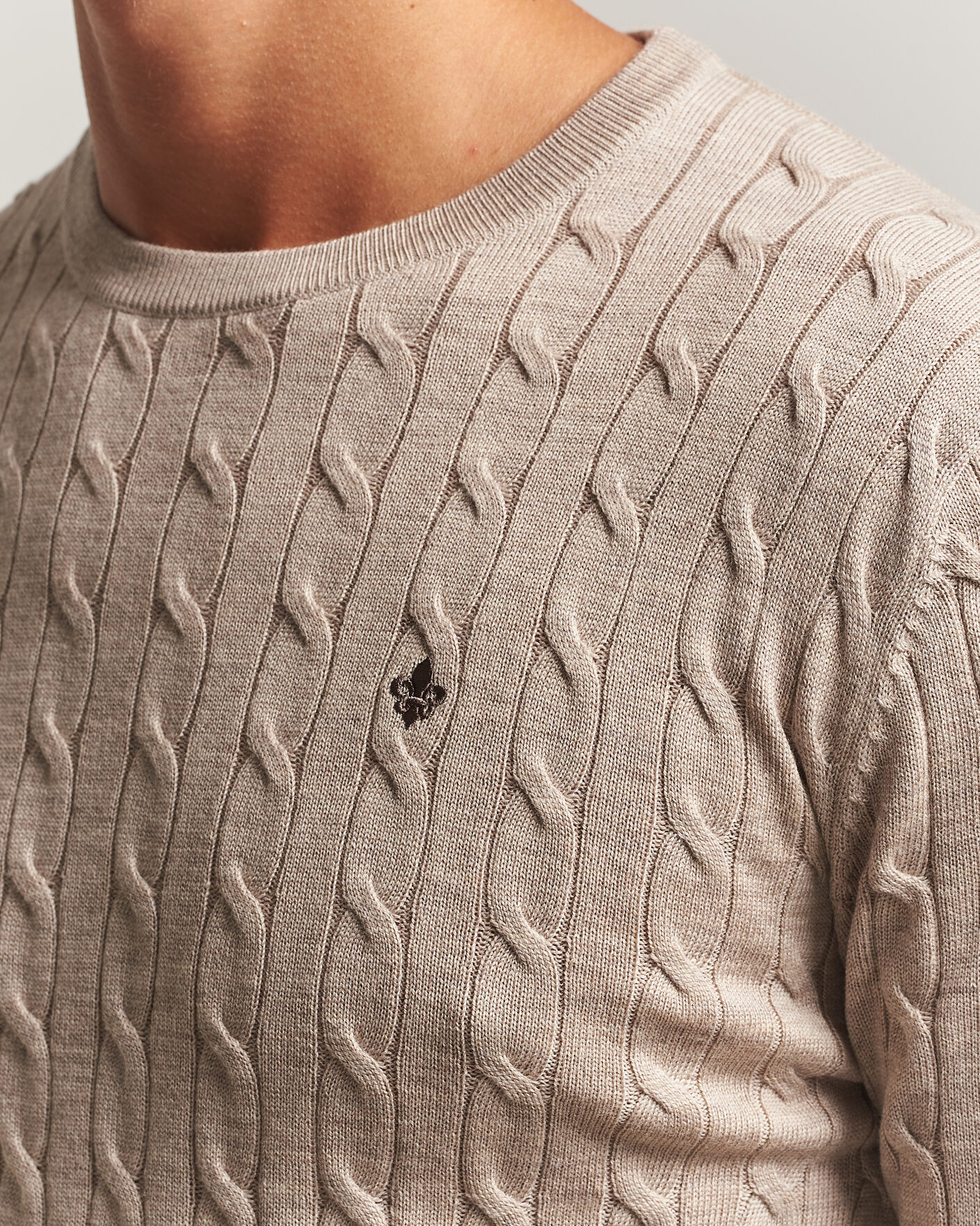 Herr | Tröjor | Morris | Merino Cable O-Neck Khaki