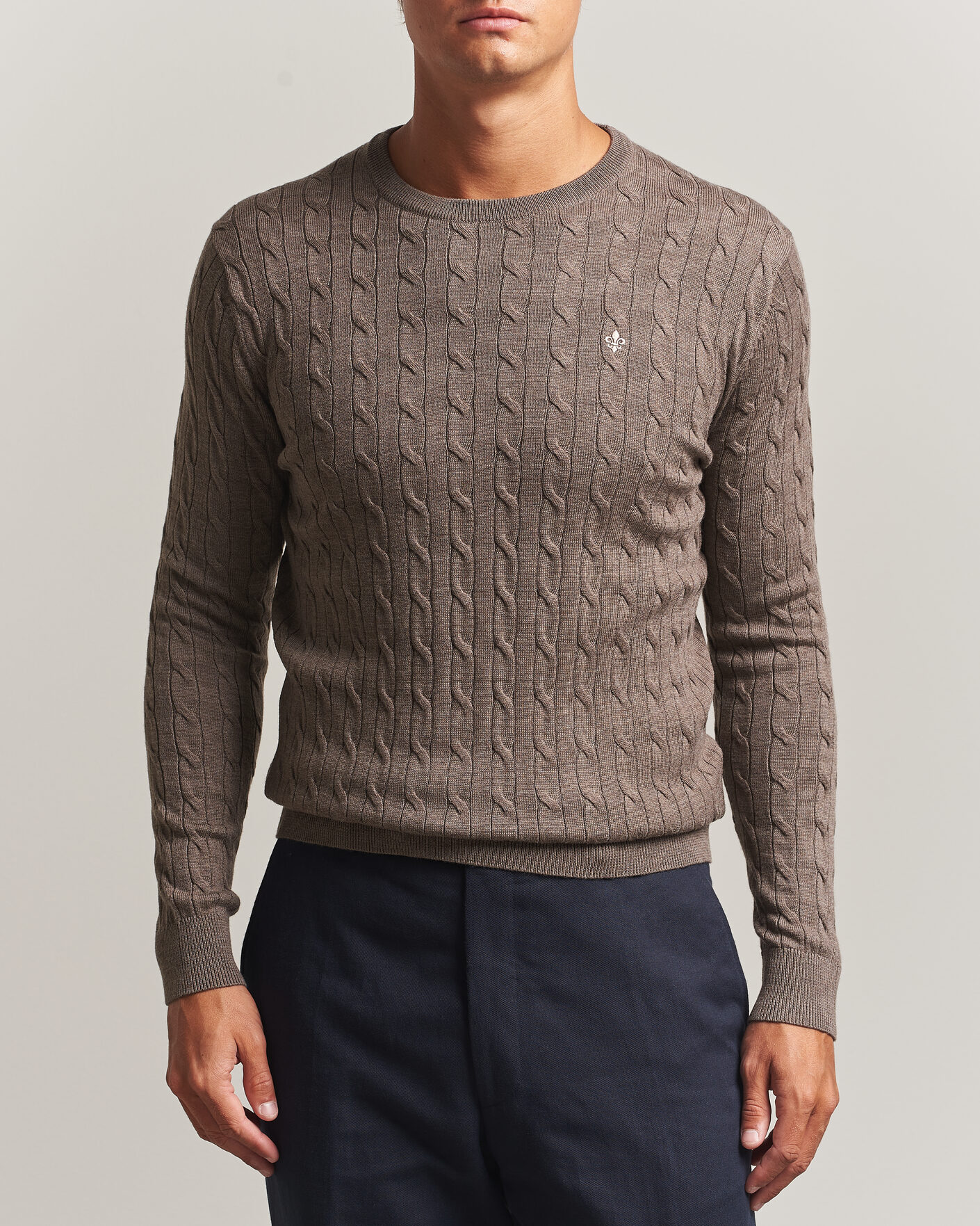 Herr | Tröjor | Morris | Merino Cable O-Neck Brown