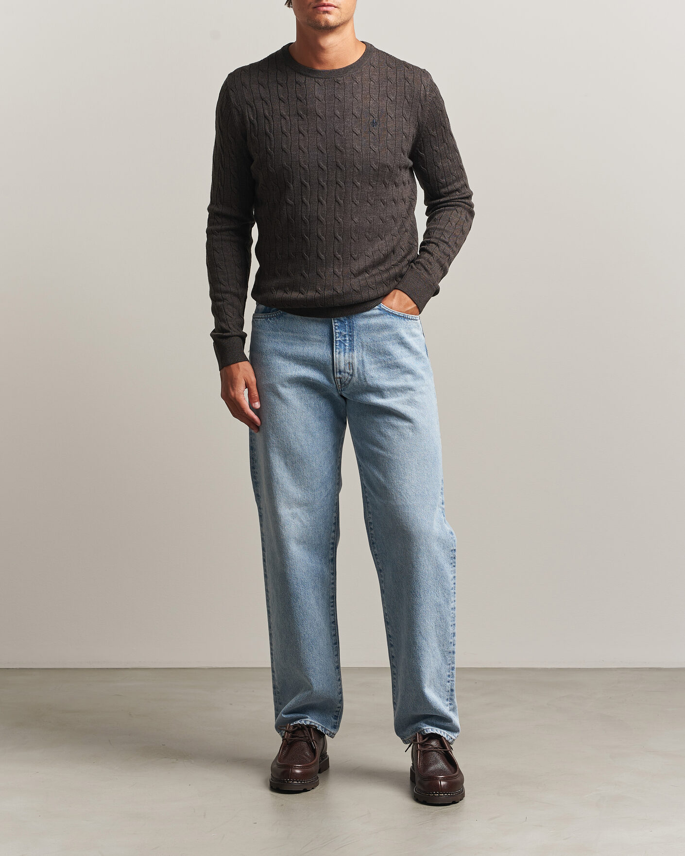 Herr | Tröjor | Morris | Merino Cable O-Neck Brown