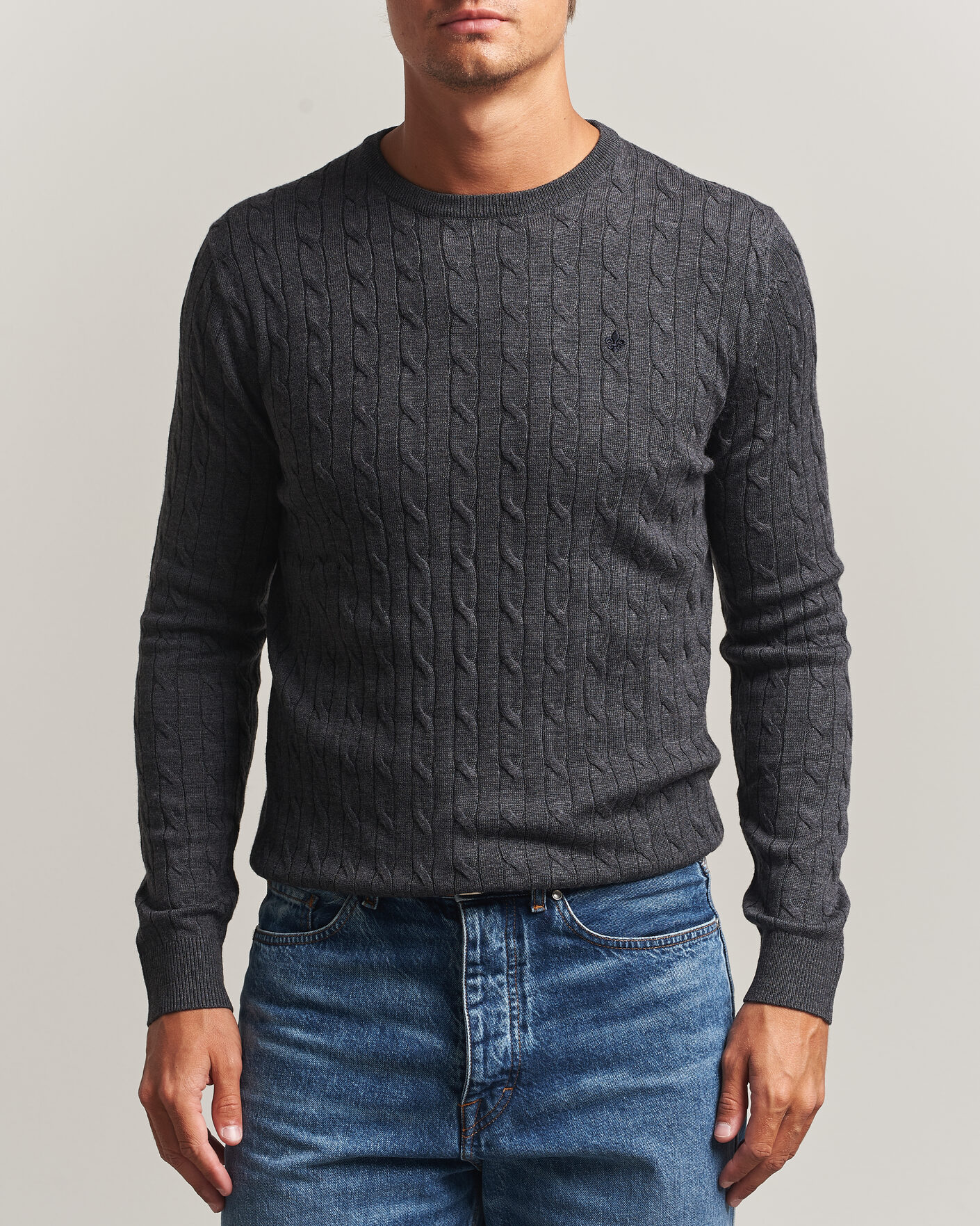 Herr | Tröjor | Morris | Merino Cable O-Neck Grey