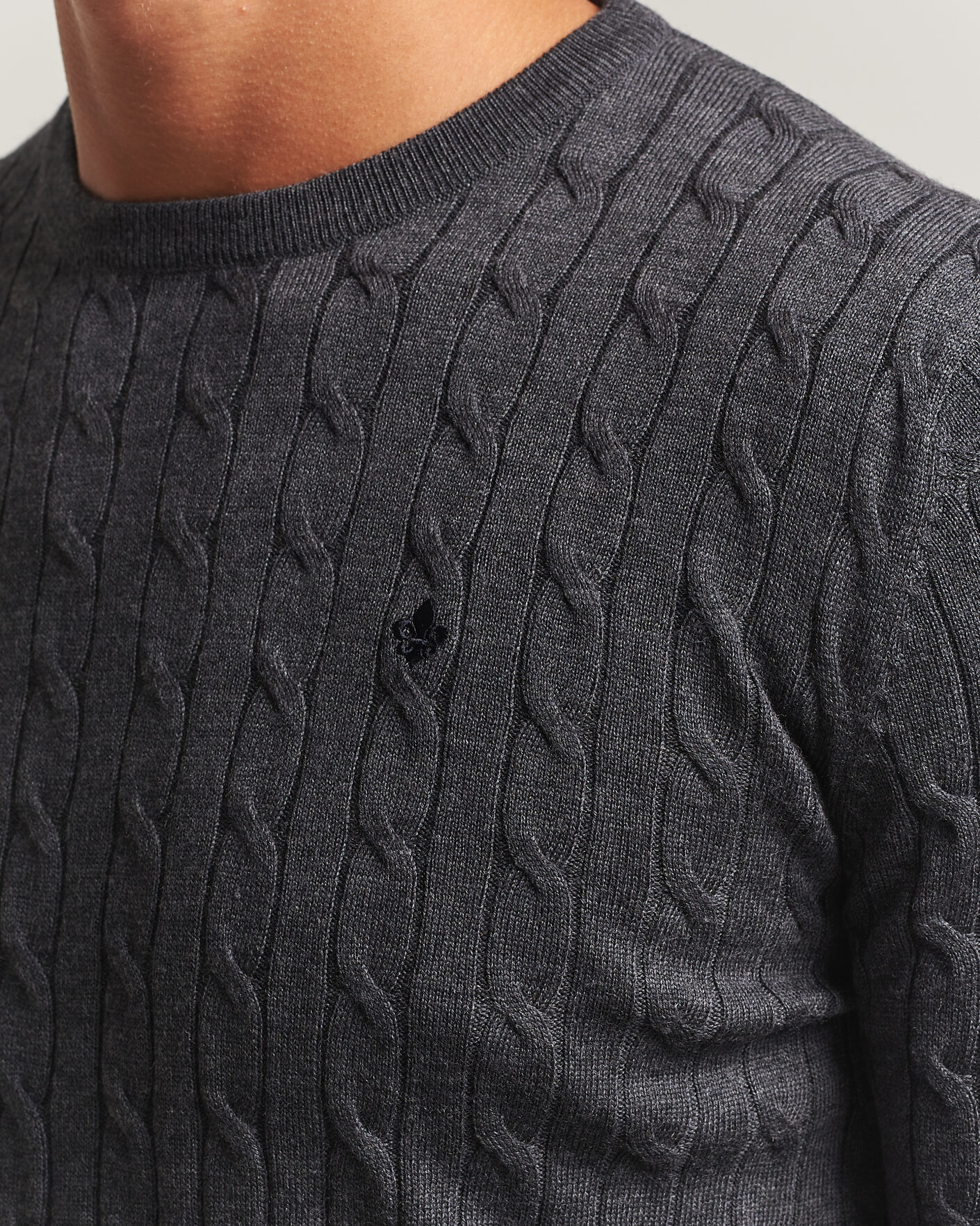 Herr | Tröjor | Morris | Merino Cable O-Neck Grey