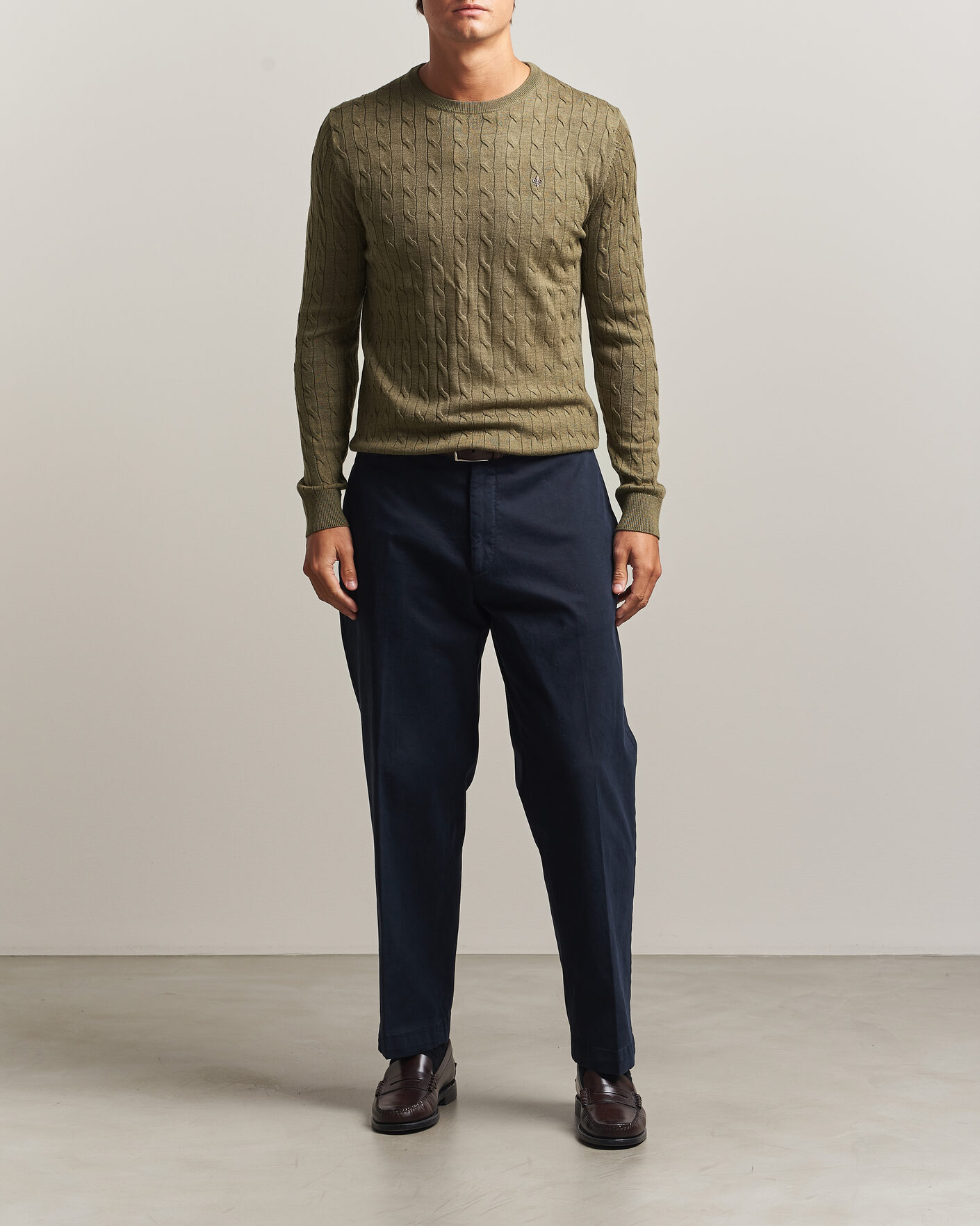 Herr | Tröjor | Morris | Merino Cable O-Neck Olive