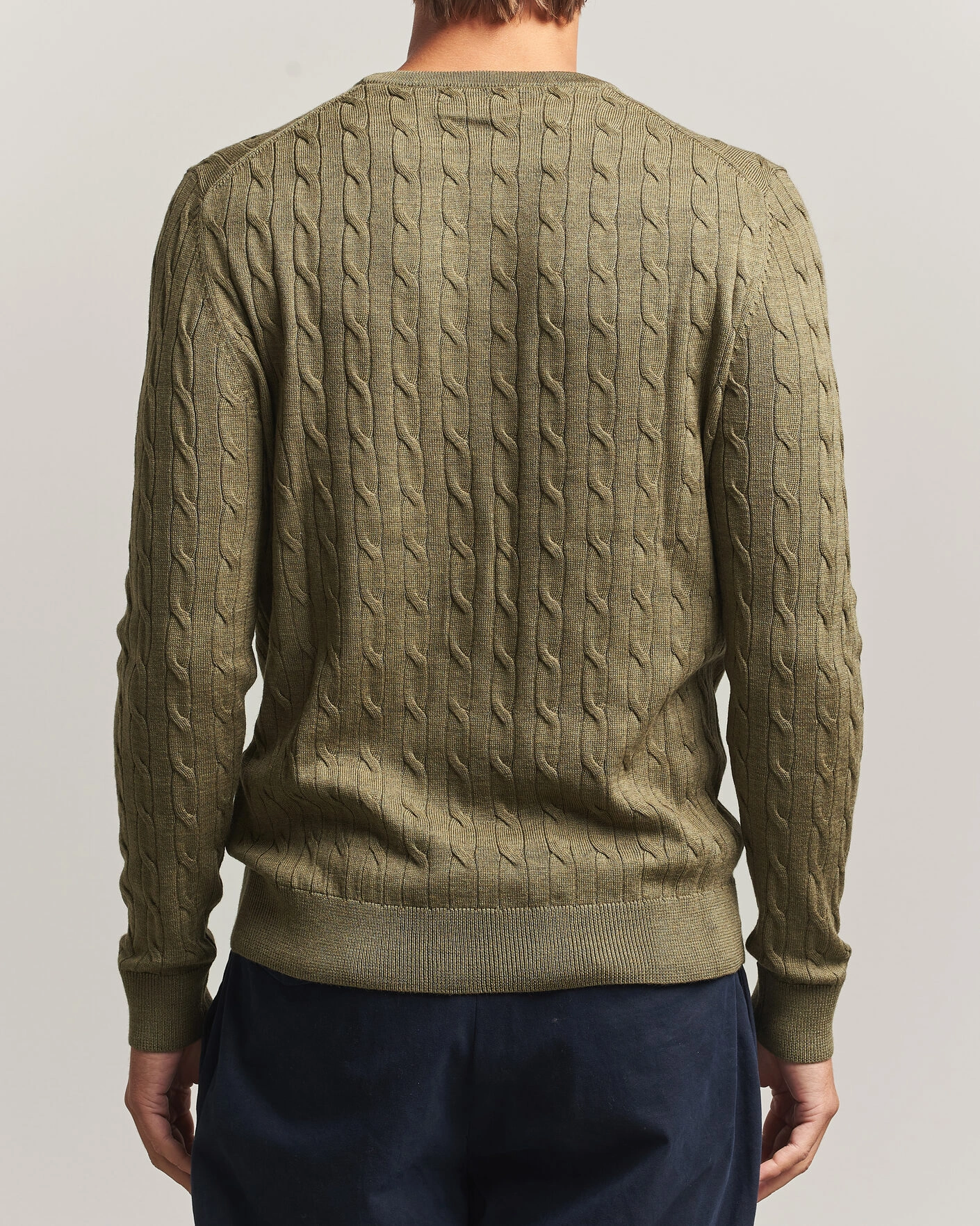 Herr | Tröjor | Morris | Merino Cable O-Neck Olive