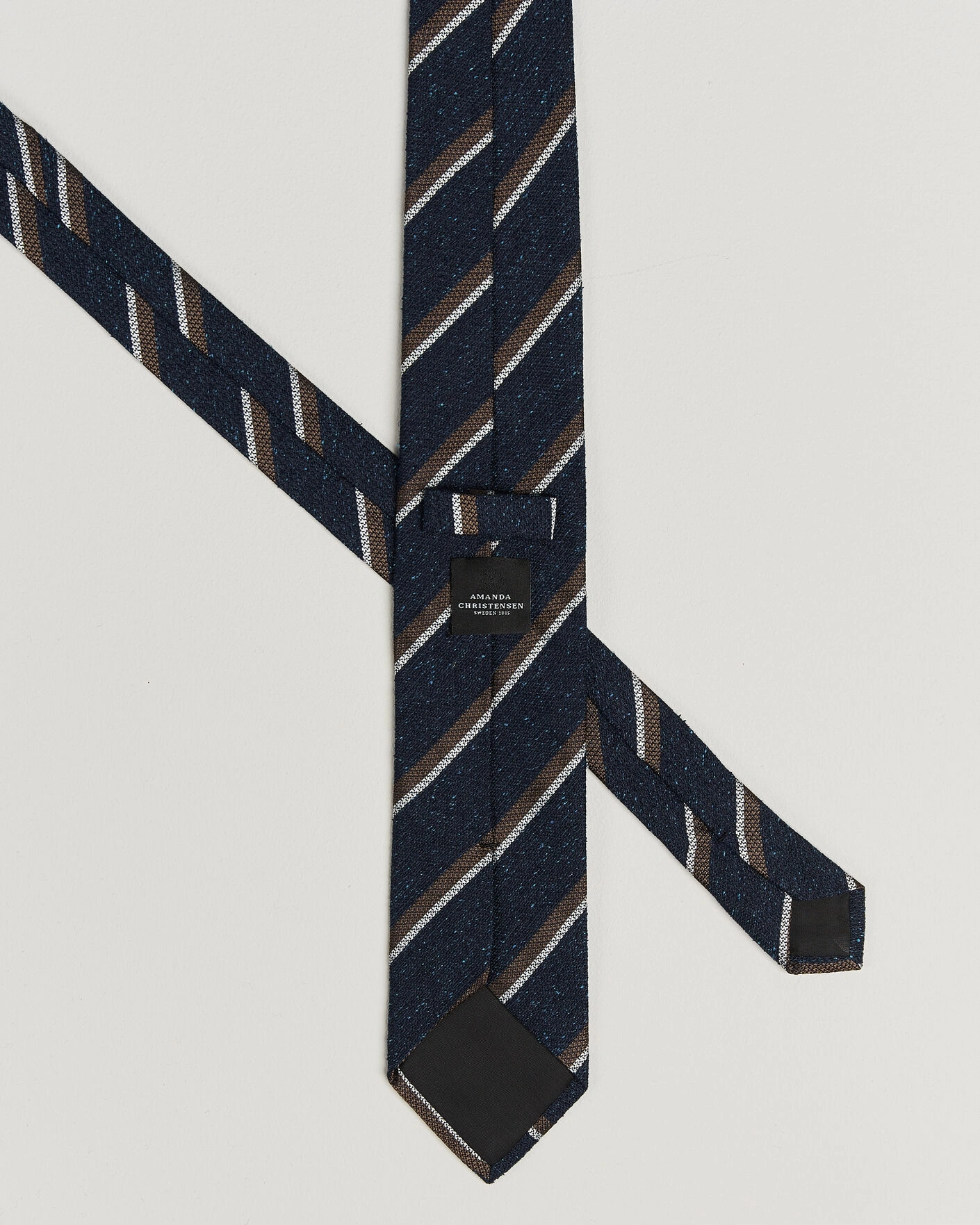 Herr | Slipsar | Amanda Christensen | Silk Bourette Striped 8cm Tie Navy