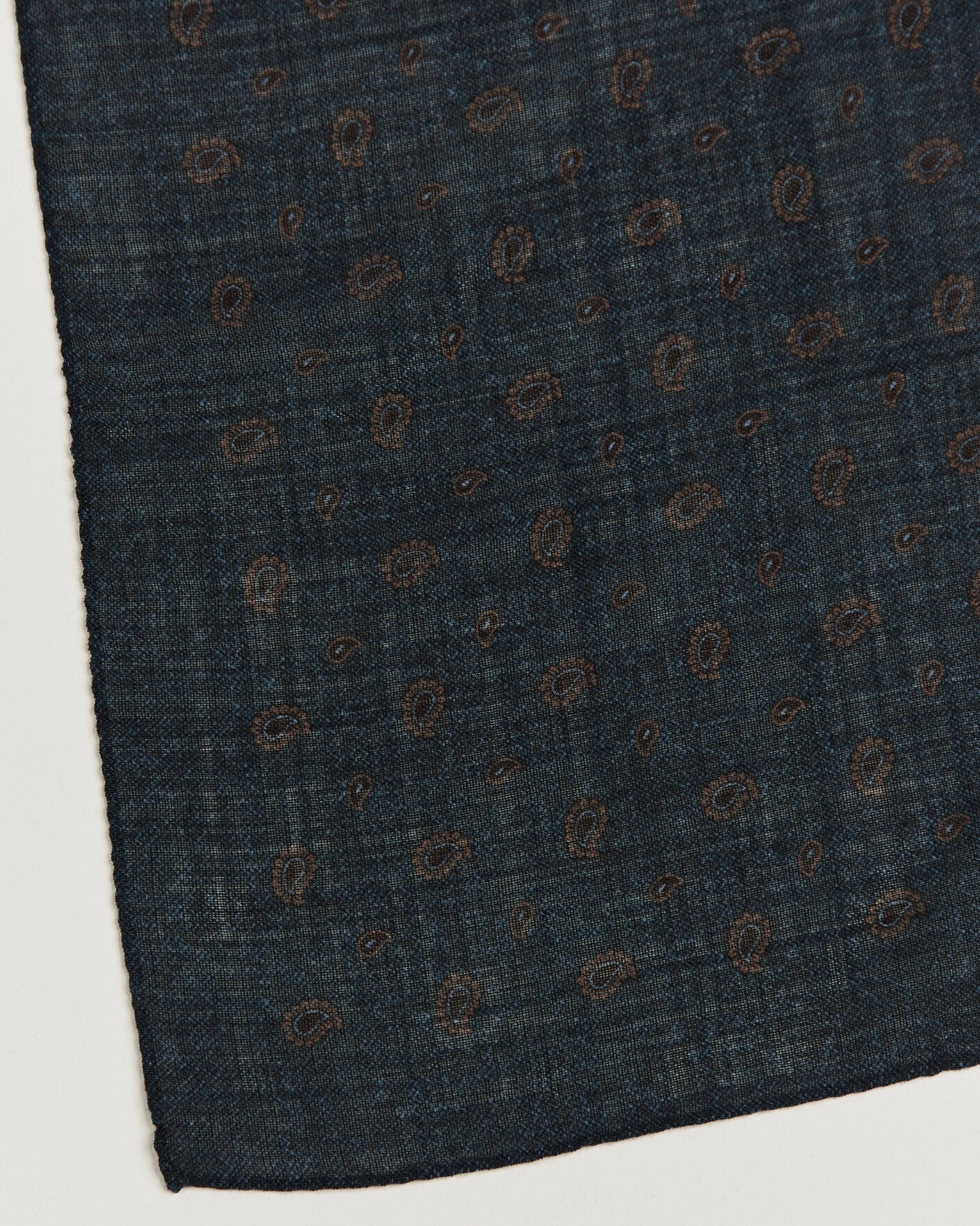 Herr | Scarves | Amanda Christensen | Wool Printed Paisley Bandana Navy