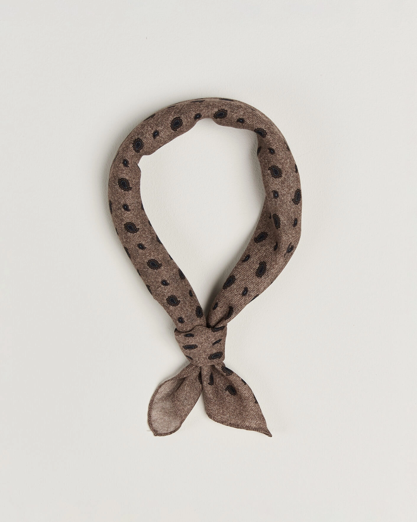 Herr | Scarves | Amanda Christensen | Wool Printed Paisley Bandana Beige