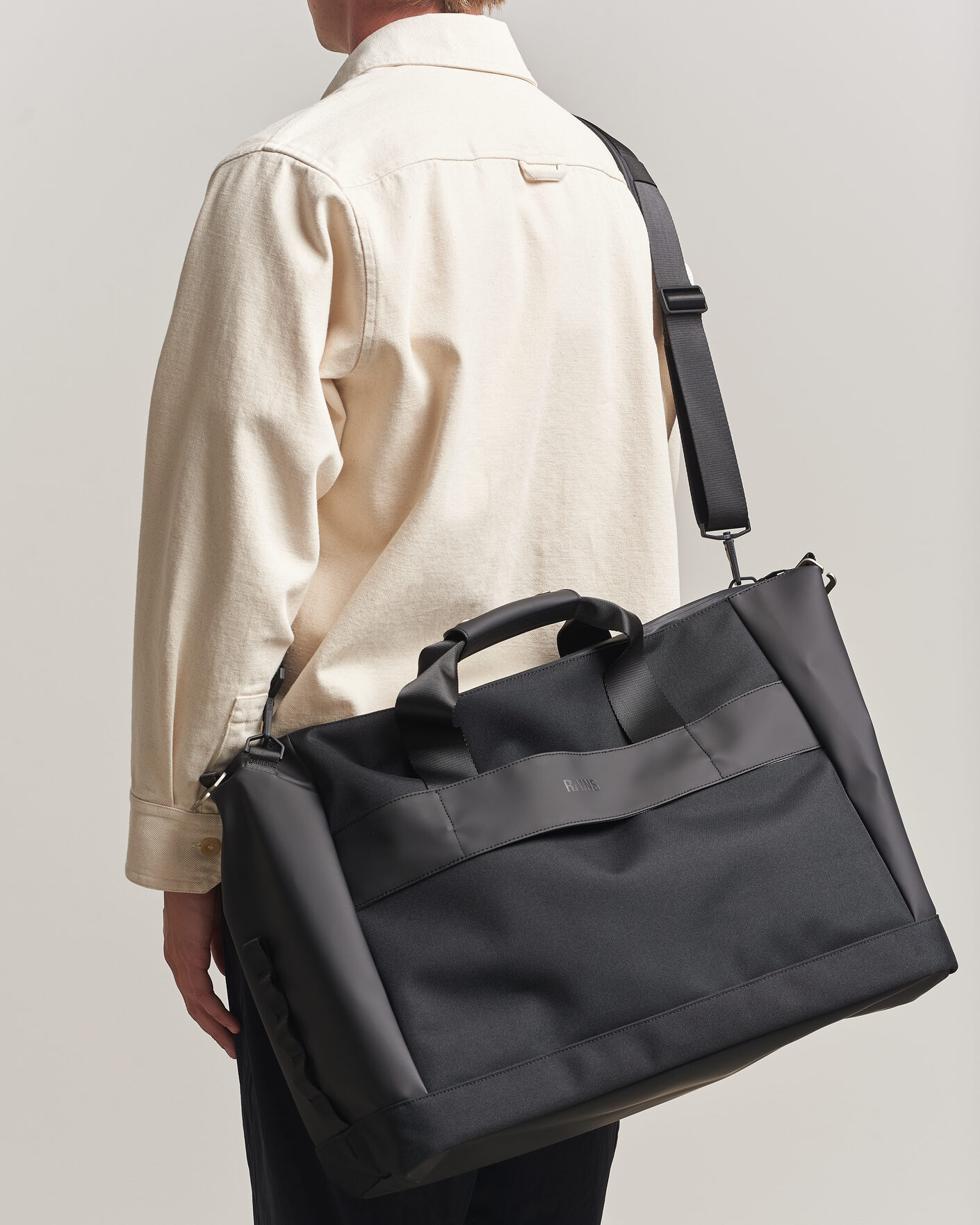 Herr | Väskor | RAINS | Otaru Weekendbag Black