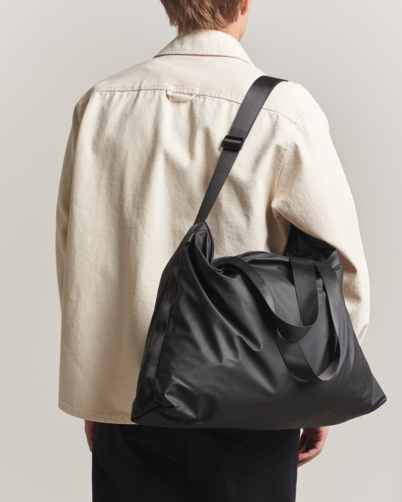 Herr | Väskor | RAINS | Dash Messenger Tote Bag Black