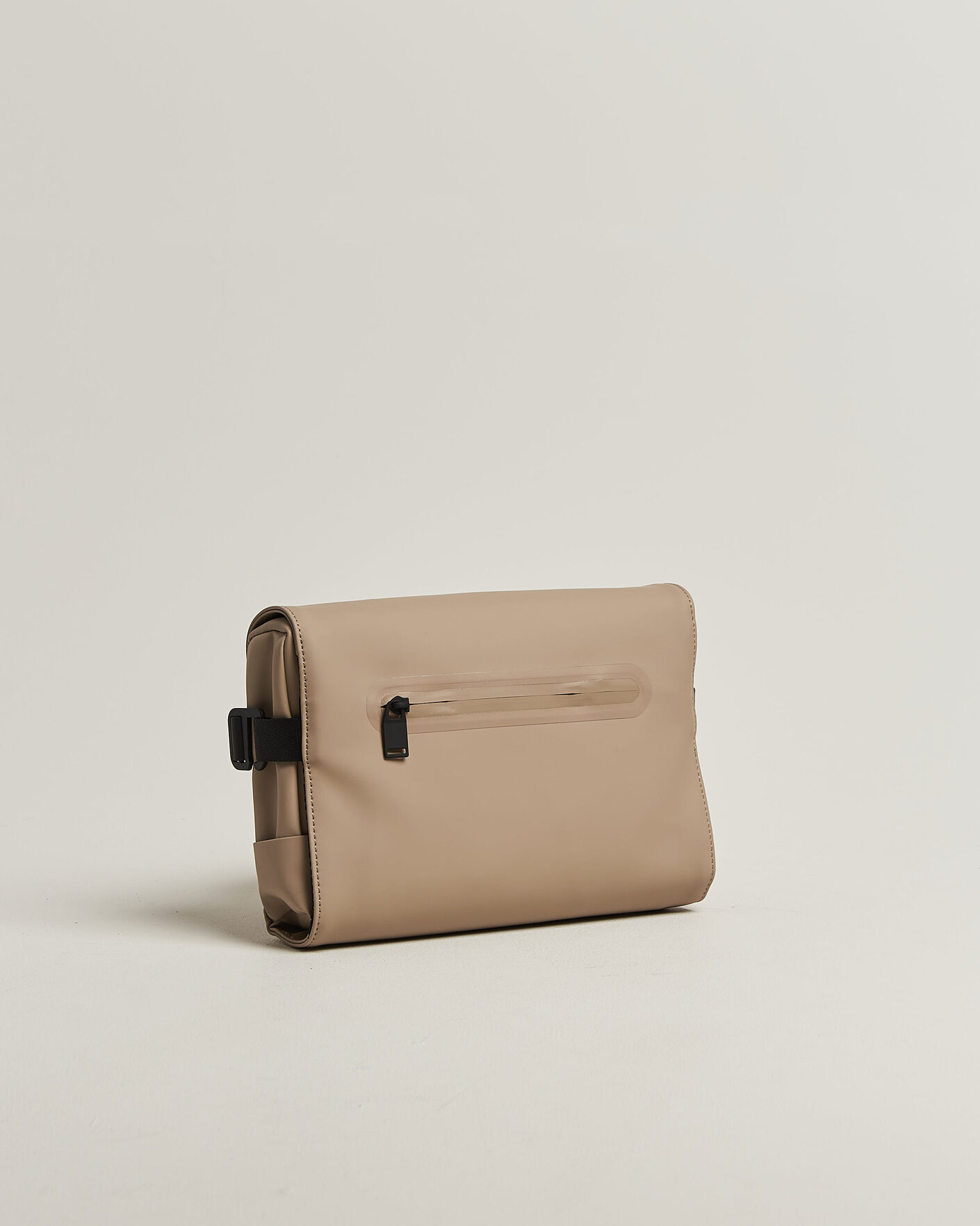 Herr | Väskor | RAINS | OTG Washbag Beige