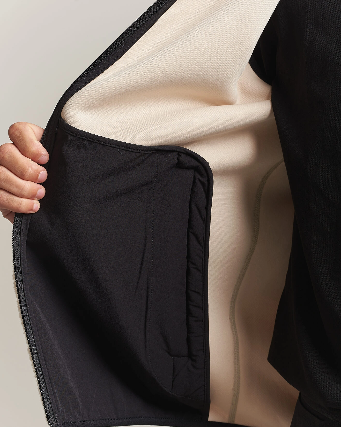 Herr | Västar | Sail Racing | Bowman Pile Vest Ivory