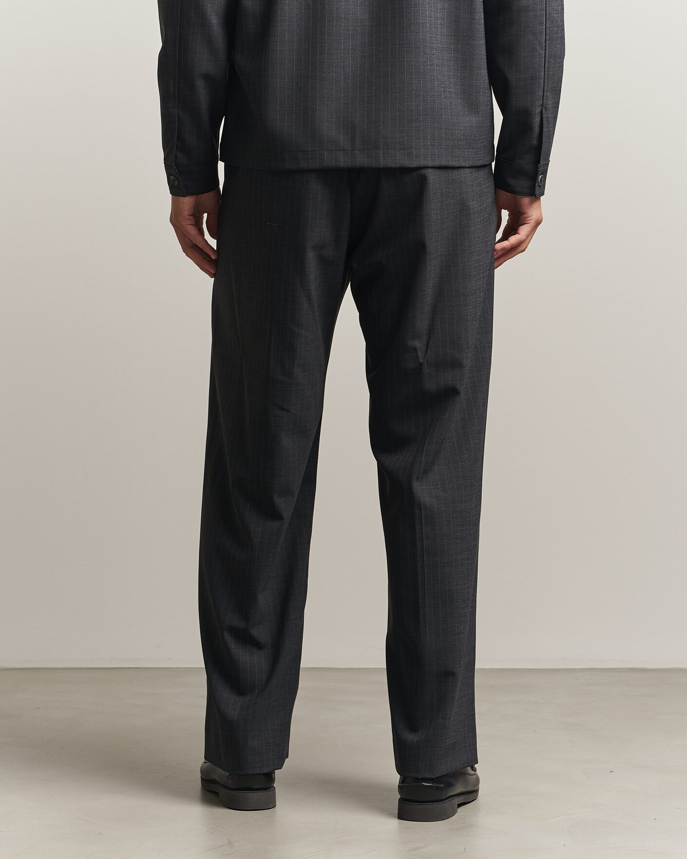 Herr | Byxor | NN07 | Kay Wool Pinstriped Trousers Dark Grey