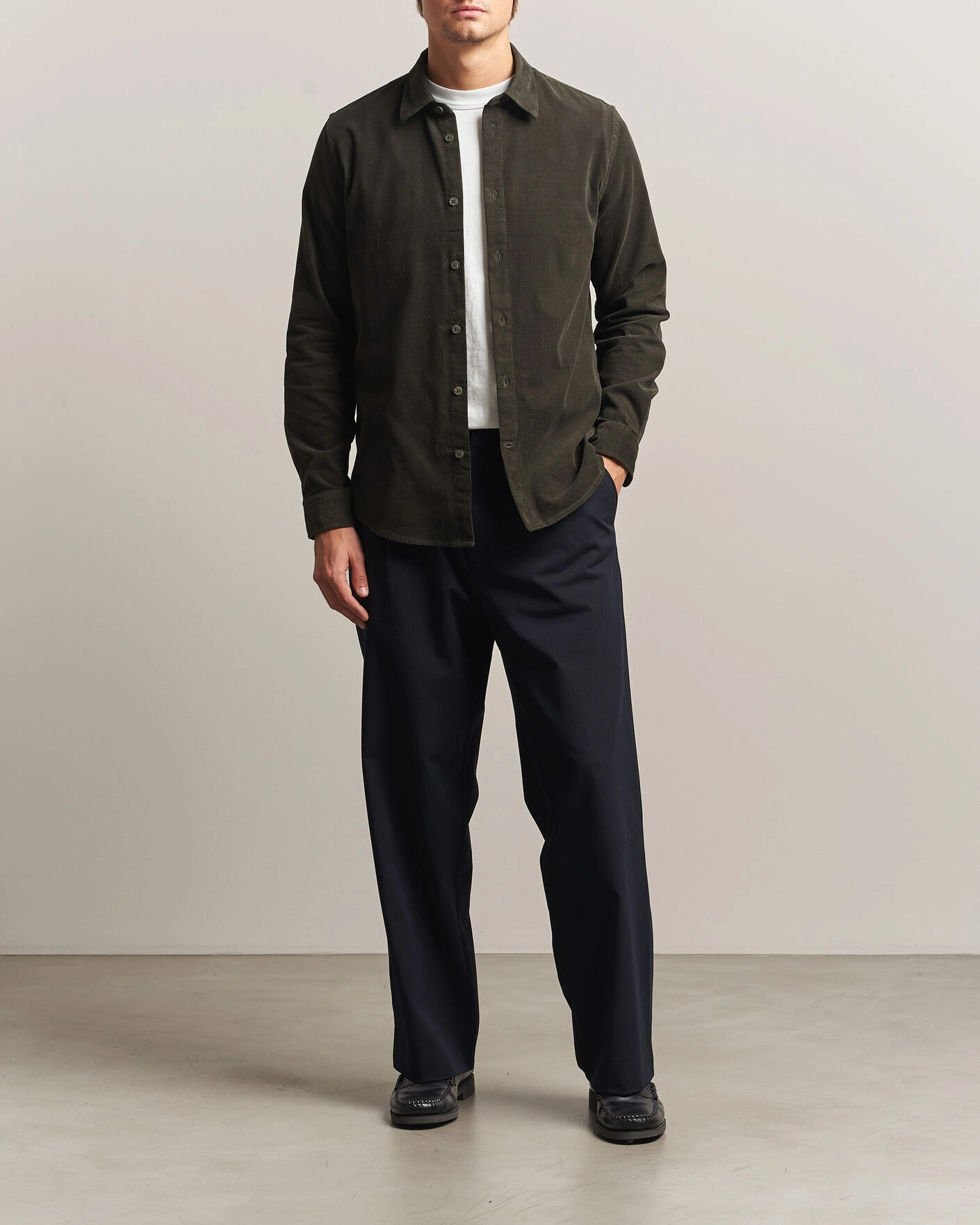 Herr | Skjortor | NN07 | Asher Baby Cord Shirt Capers Green