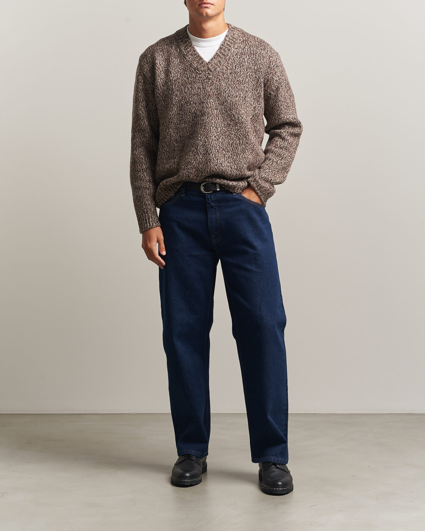 Herr | Tröjor | NN07 | Flint Wool Knitted V-Neck Deep Truffle
