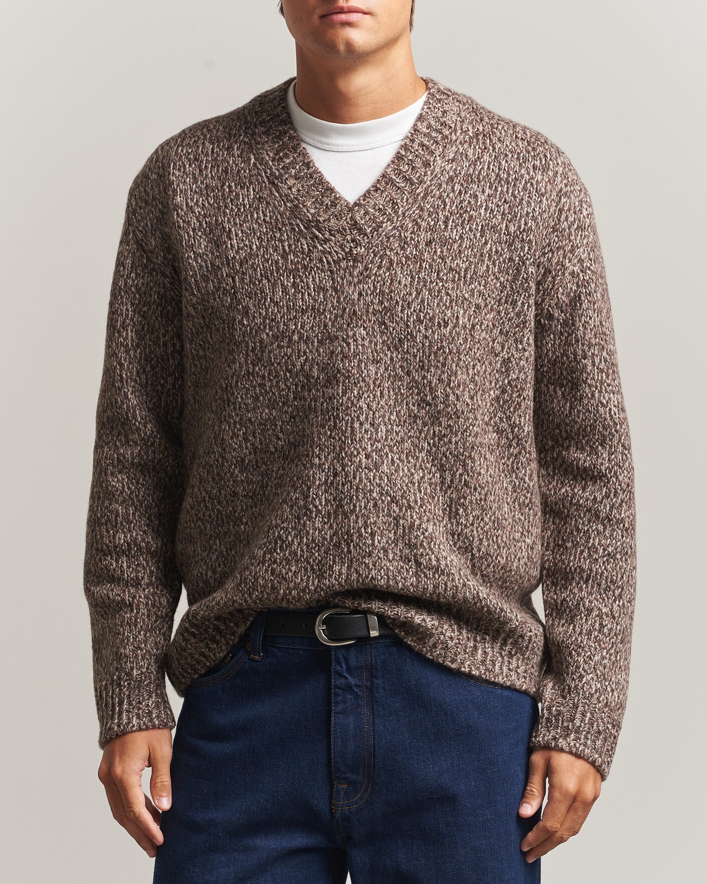 Herr | Tröjor | NN07 | Flint Wool Knitted V-Neck Deep Truffle