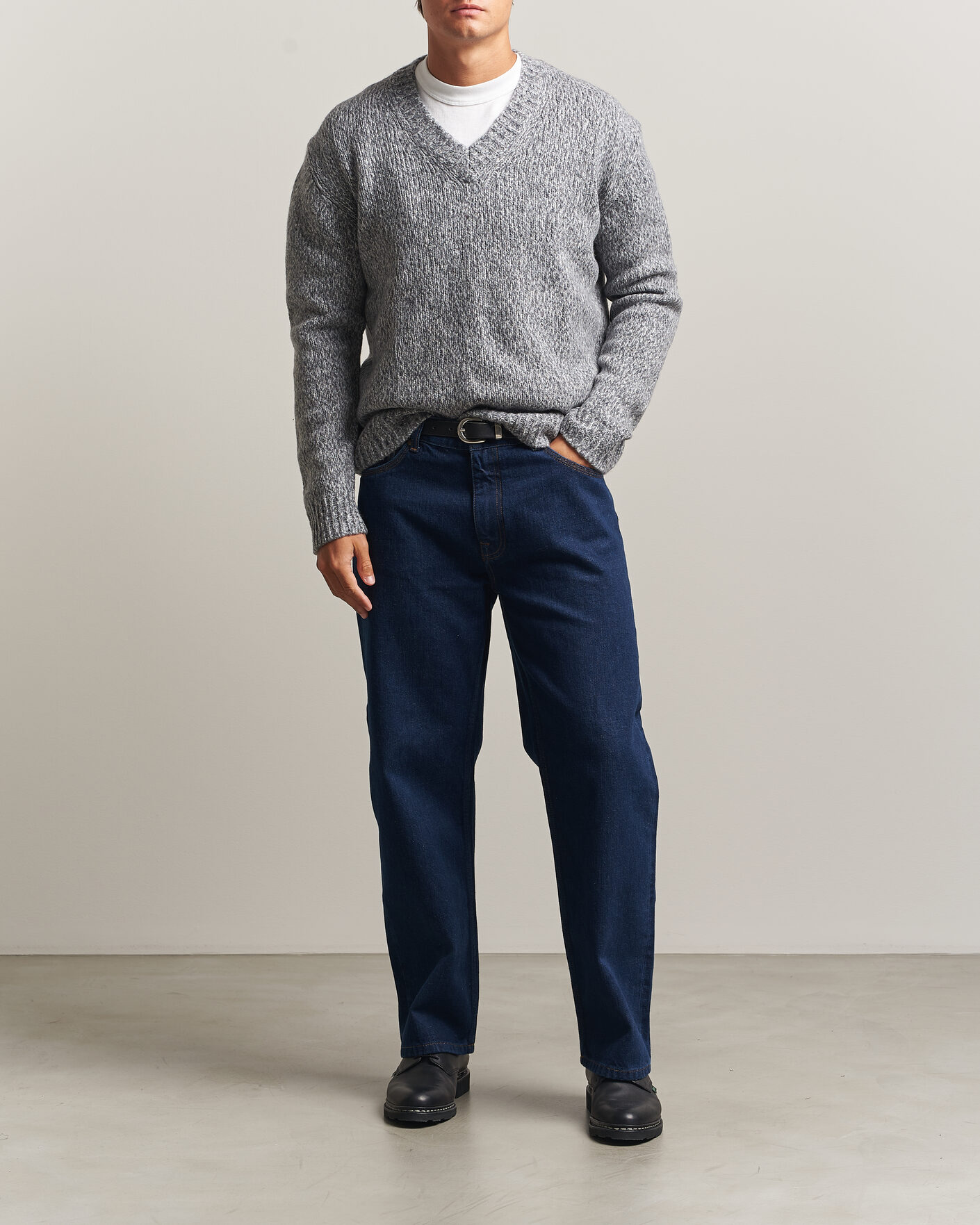 Herr | Tröjor | NN07 | Flint Wool Knitted V-Neck Grey Melange
