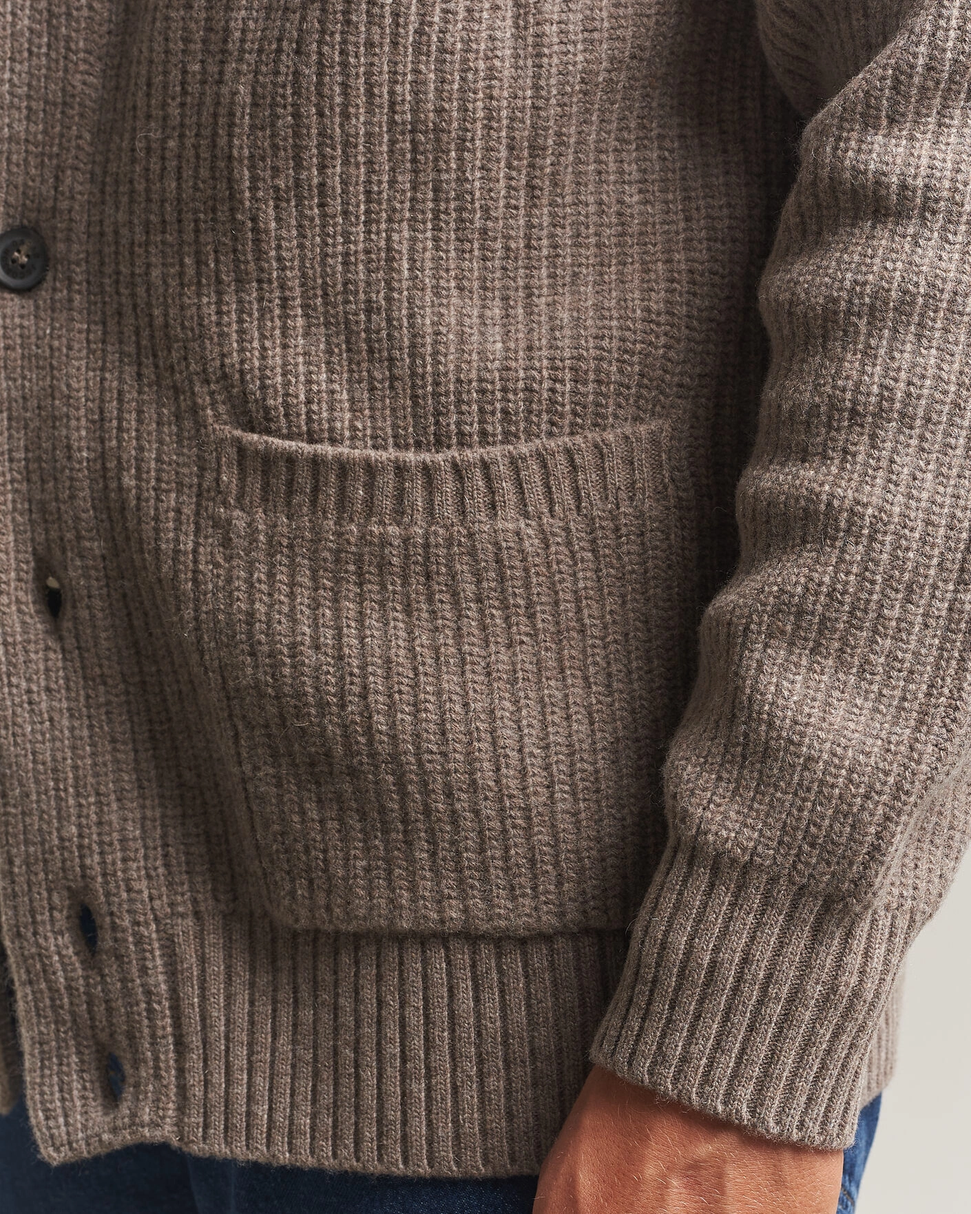 Herr | Tröjor | Oscar Jacobson | Roland Wool Cardigan Beige