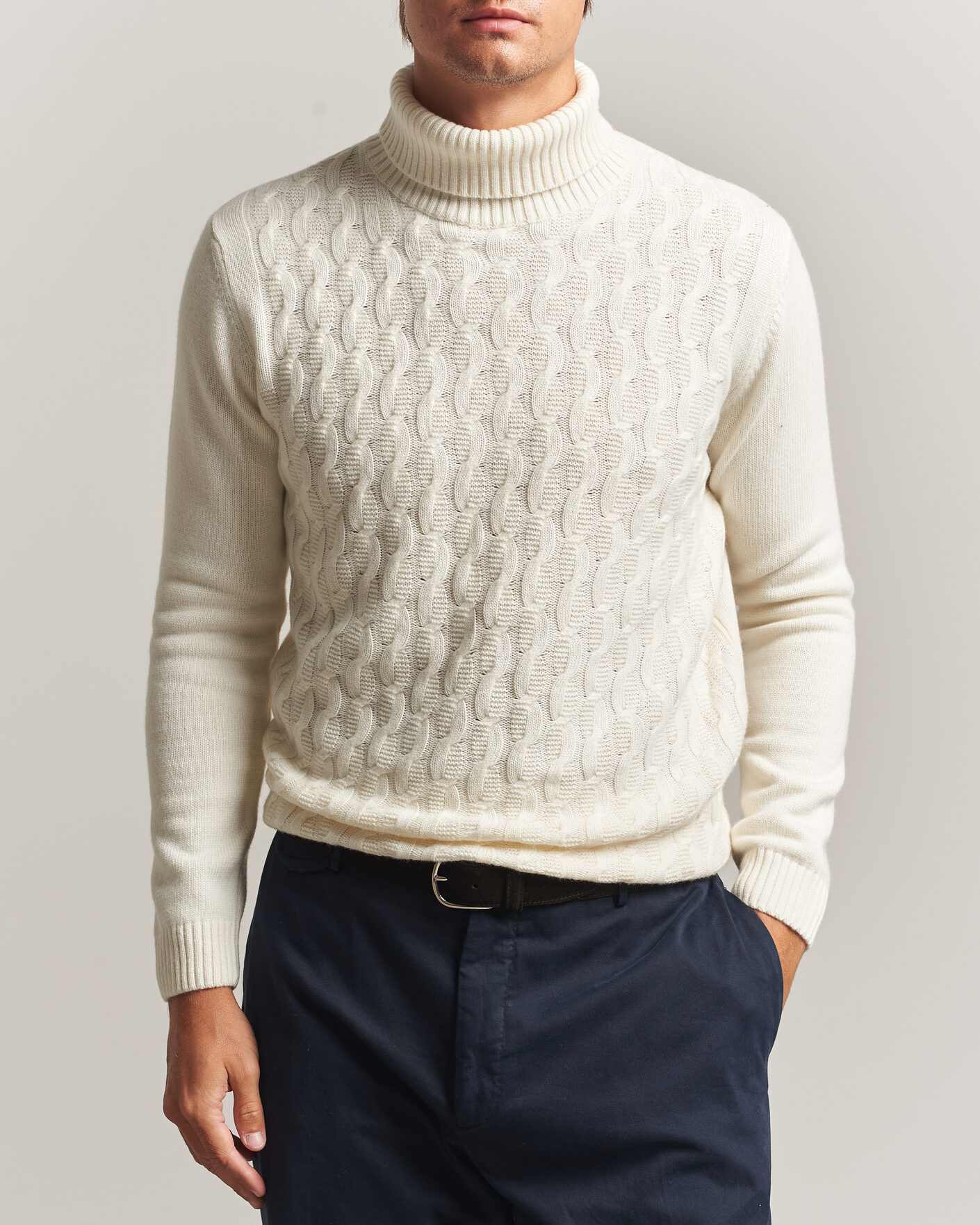 Herr | Tröjor | Oscar Jacobson | Seppo Cable Knitted Rollneck White
