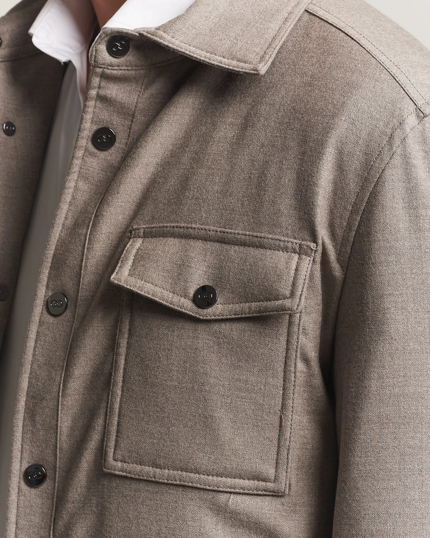 Herr | Jackor | Oscar Jacobson | Nylon/Wool Padded Shirt Jacket Taupe