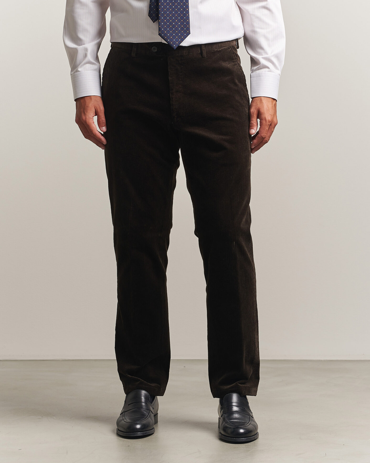 Herr | Byxor | Oscar Jacobson | Dandy Corduroy Trousers Dark Brown