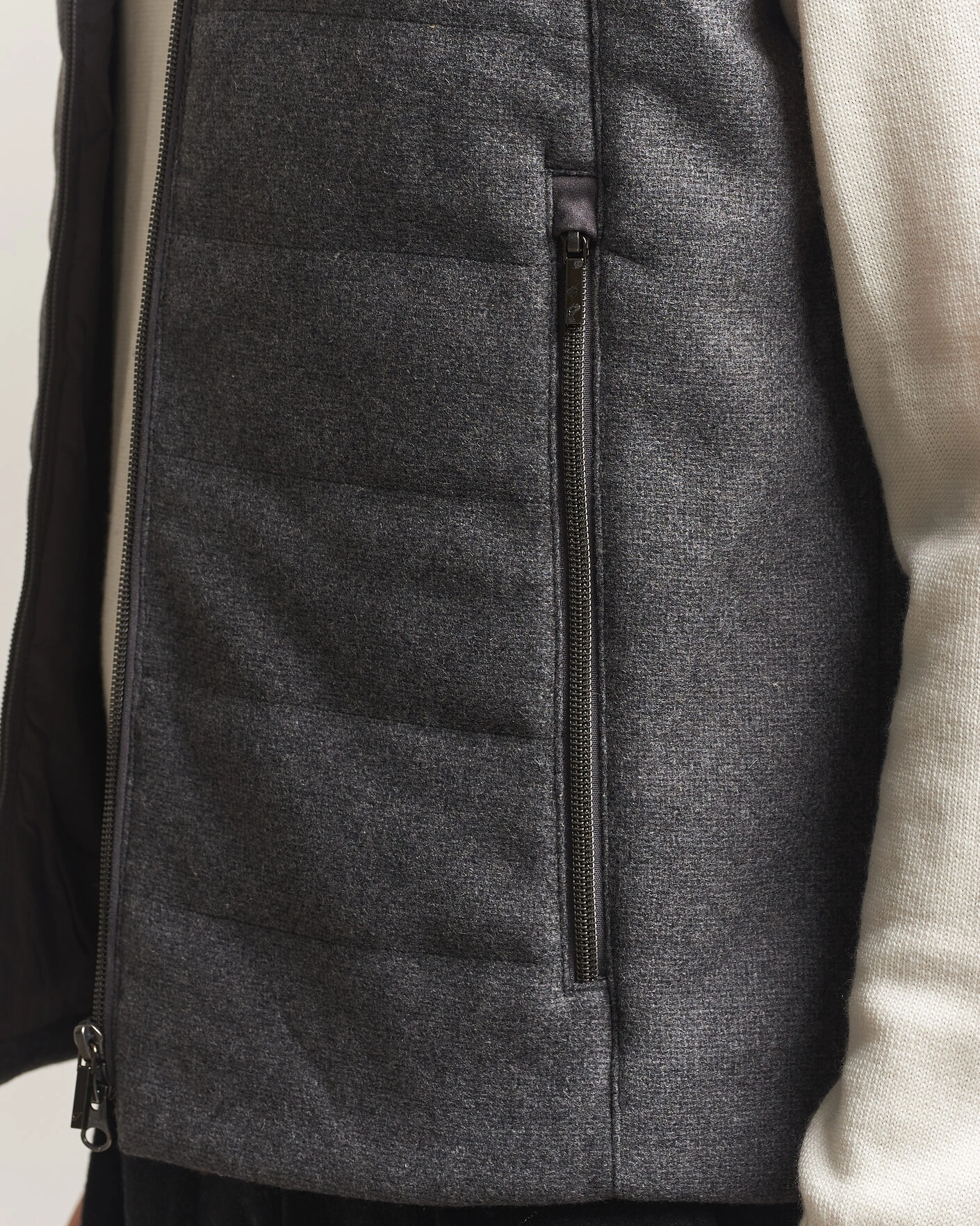 Herr | Västar | Stenströms | Wool Alcantara Detail Light Padded Vest Grey