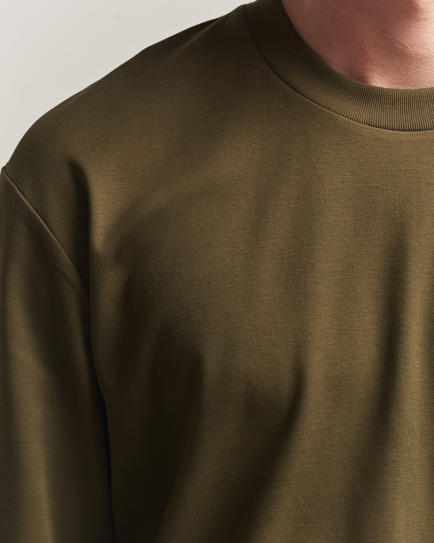 Herr | T-Shirts | Sunspel | Heavy Weight Supima Cotton Long Sleeve T-Shirt Green