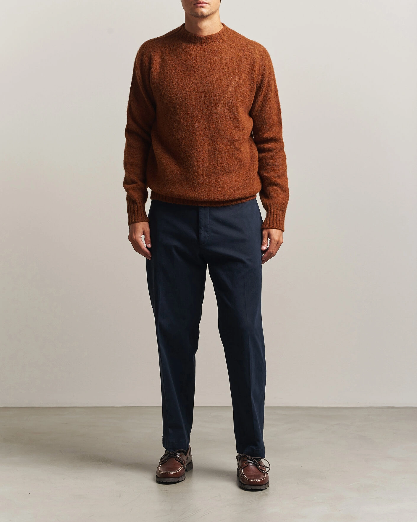 Herr | Tröjor | Sunspel | Brushed Shetland Crew Neck Dark Tabacco