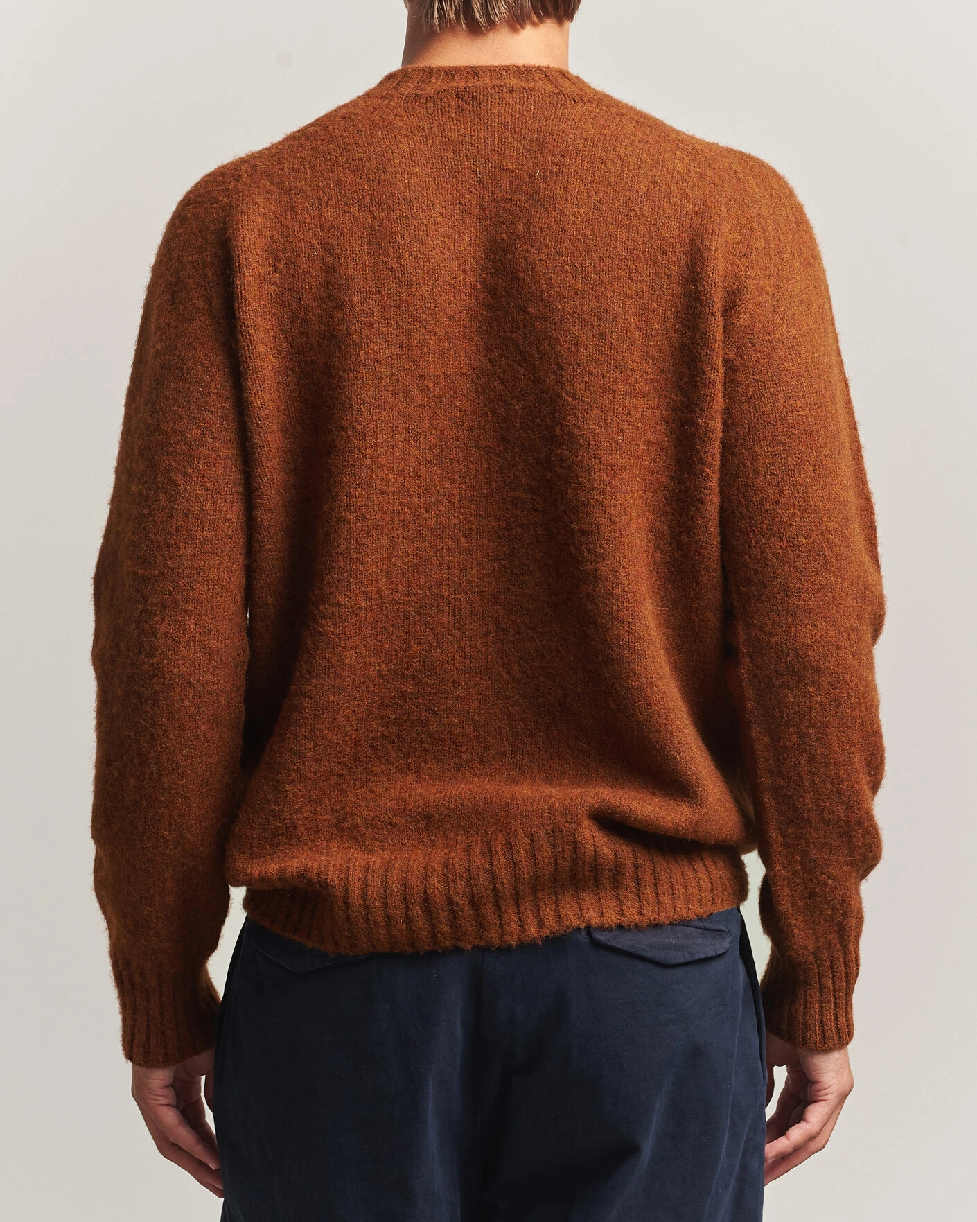 Herr | Tröjor | Sunspel | Brushed Shetland Crew Neck Dark Tabacco