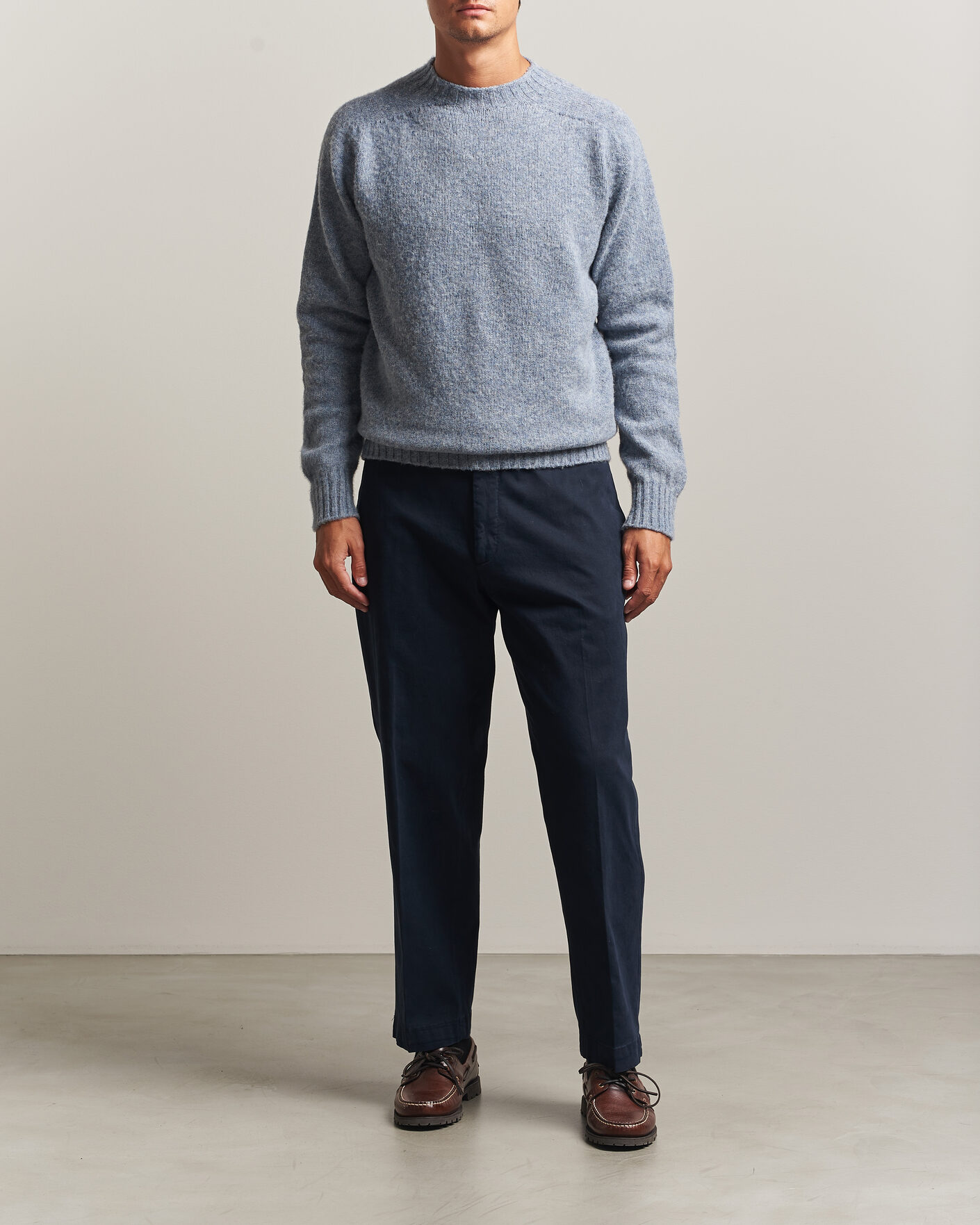 Herr | Tröjor | Sunspel | Brushed Shetland Crew Neck Powder Blue