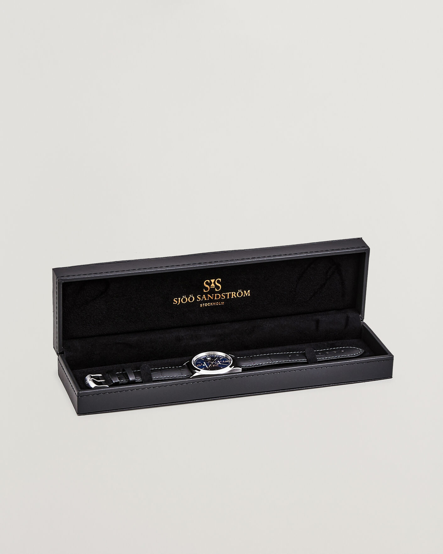 Herr | Sjöö Sandström Jubilee Steel Quartz 40mm Black Calf Blue Dial | Sjöö Sandström | Jubilee Steel Quartz 40mm Black Calf Blue Dial