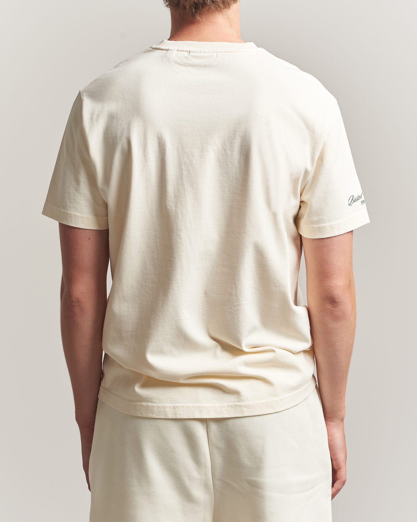 Herr | T-Shirts | Gant | Tournament Crew Neck T-Shirt Cream