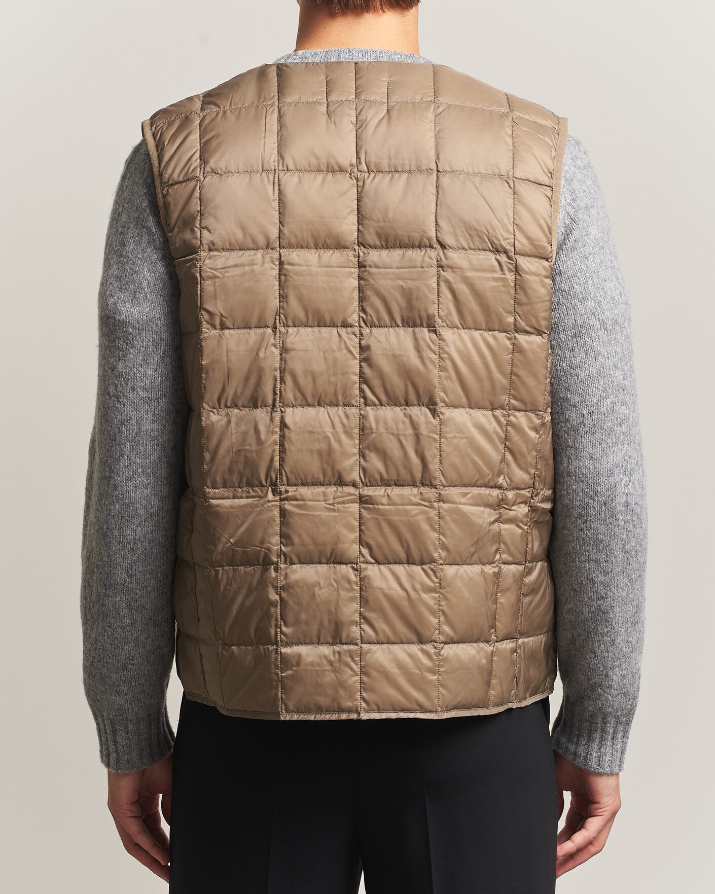 Herr | Västar | TAION | V-Neck Lightweight Down Vest Khaki