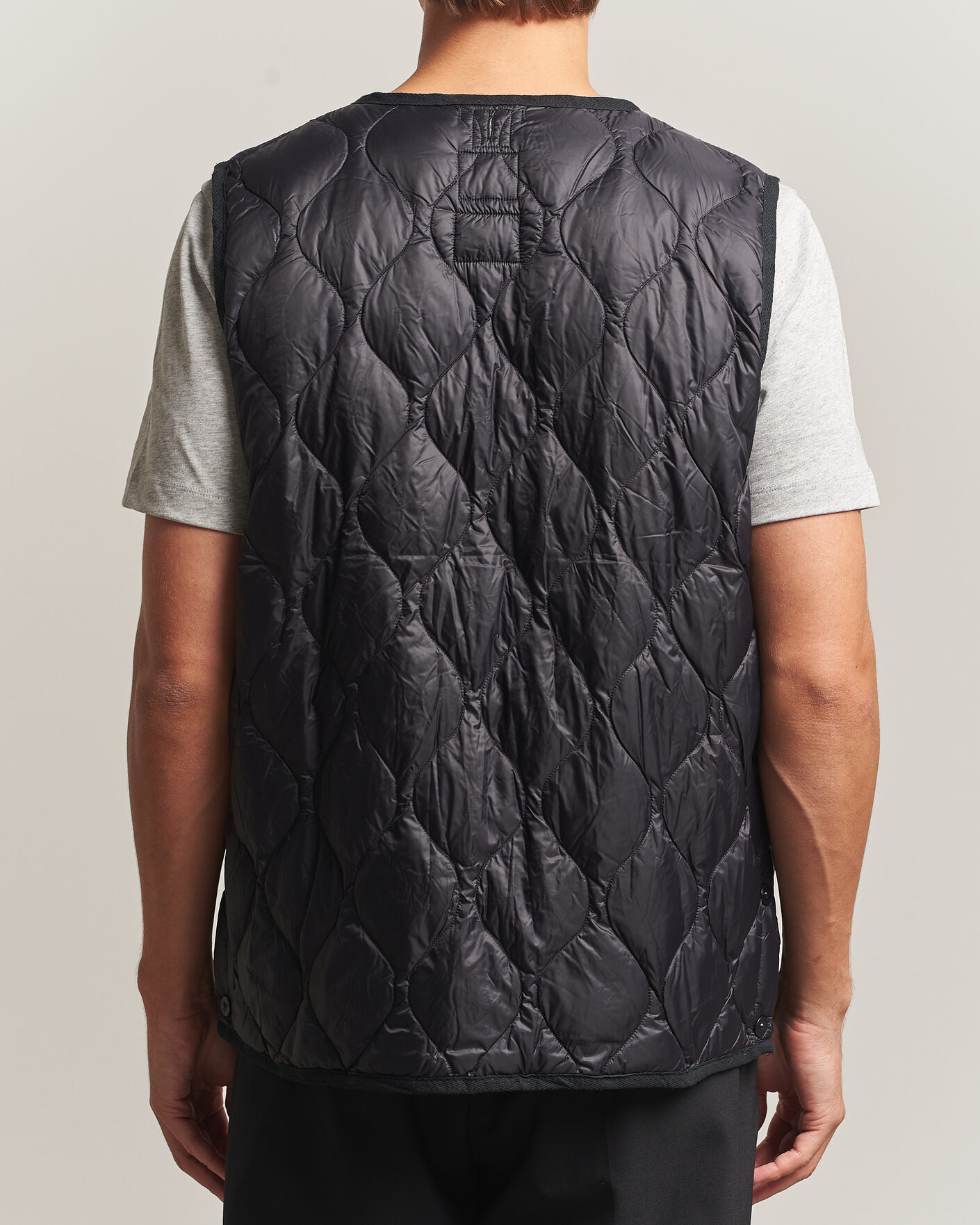 Herr | Västar | TAION | Military Crew Neck Down Vest Black