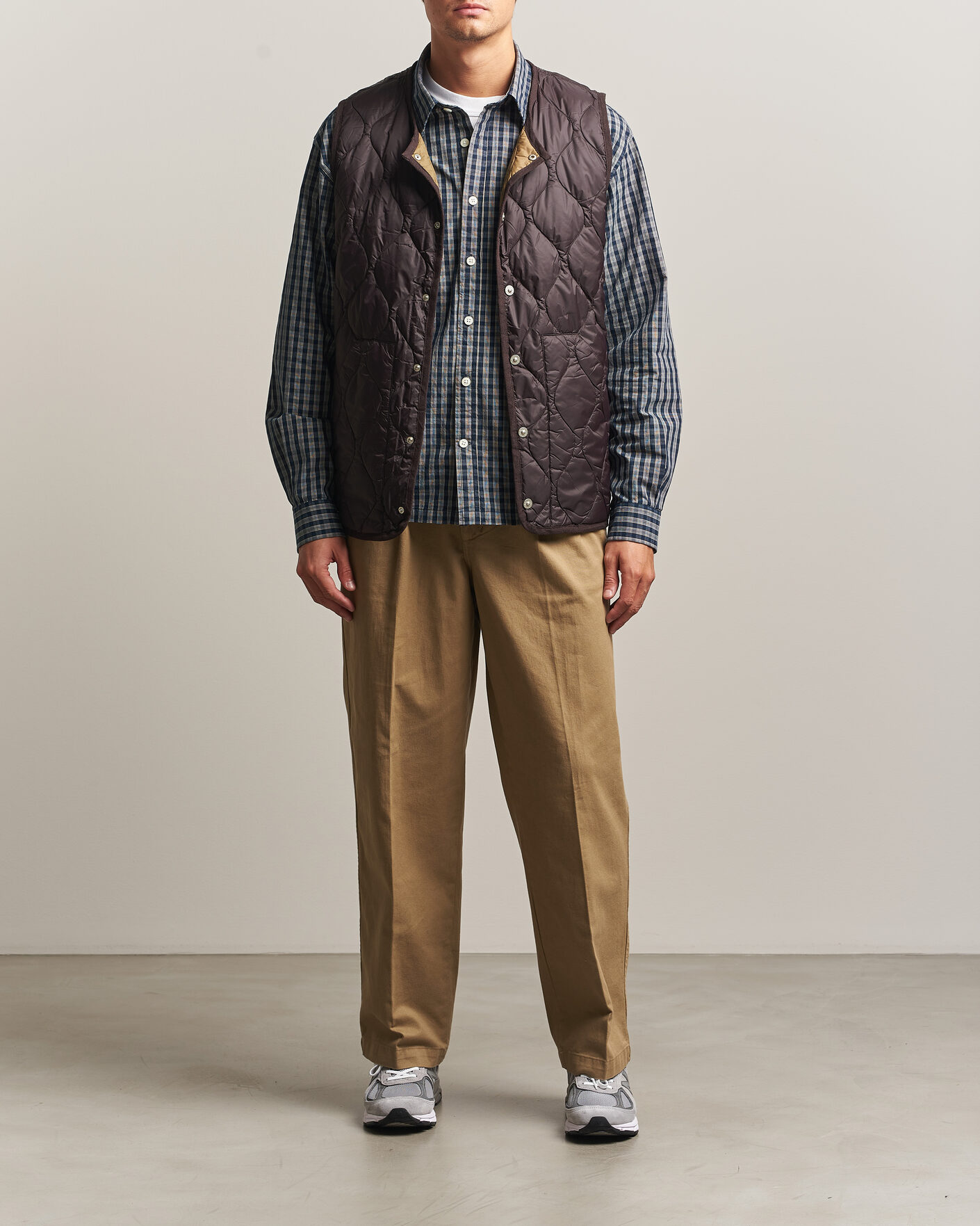 Herr | Västar | TAION | Military Crew Neck Down Vest Dark Choco